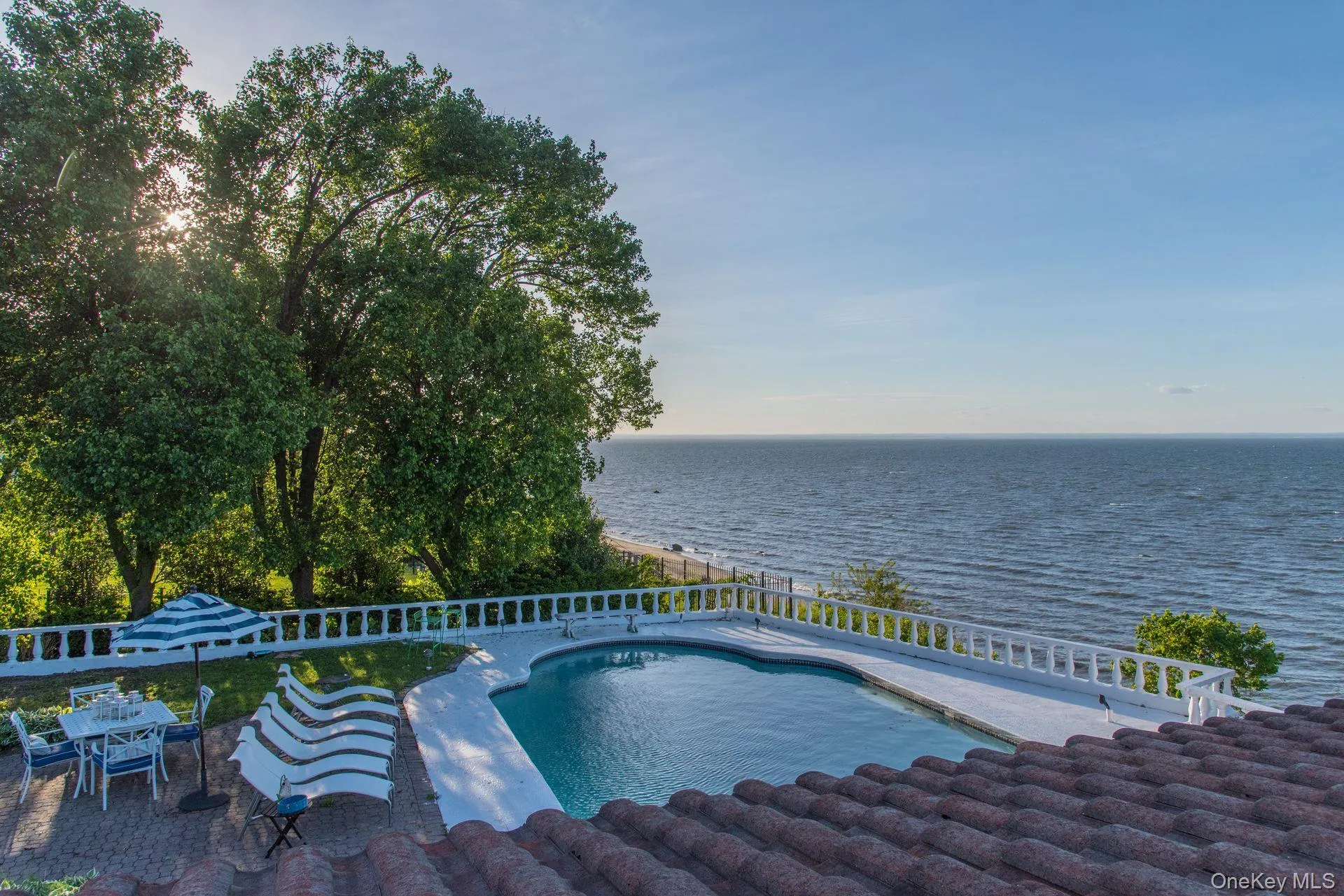 10 Beach Hill Drive, Smithtown, NY, 4 Bedrooms Bedrooms, 8 Rooms Rooms,4 BathroomsBathrooms,Residential Lease,For Rent,Beach Hill,0,996977 10 Beach Hill Drive, Smithtown, NY, 4 Bedrooms Bedrooms, 8 Rooms Rooms,4 BathroomsBathrooms,Residential Lease,For Rent,Beach Hill,0,996977