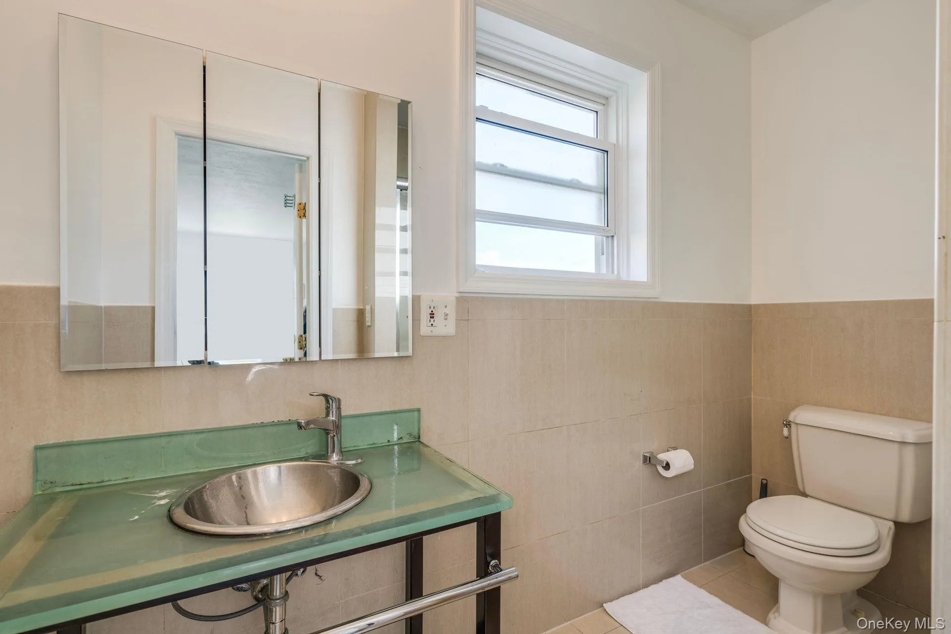 10 Beach Hill Drive, Smithtown, NY, 4 Bedrooms Bedrooms, 8 Rooms Rooms,4 BathroomsBathrooms,Residential Lease,For Rent,Beach Hill,0,996977 10 Beach Hill Drive, Smithtown, NY, 4 Bedrooms Bedrooms, 8 Rooms Rooms,4 BathroomsBathrooms,Residential Lease,For Rent,Beach Hill,0,996977