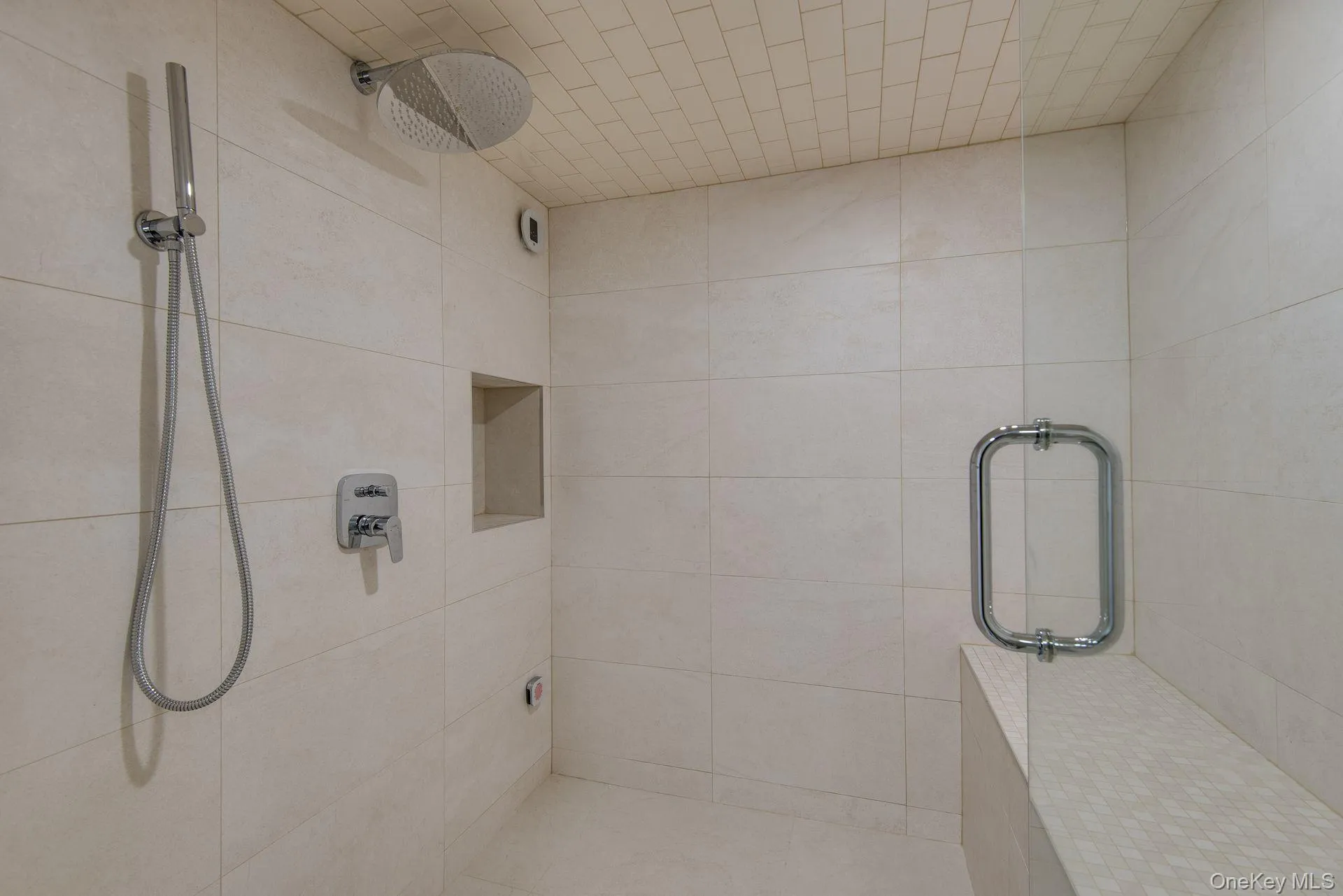 10 Beach Hill Drive, Smithtown, NY, 4 Bedrooms Bedrooms, 8 Rooms Rooms,4 BathroomsBathrooms,Residential Lease,For Rent,Beach Hill,0,996977 10 Beach Hill Drive, Smithtown, NY, 4 Bedrooms Bedrooms, 8 Rooms Rooms,4 BathroomsBathrooms,Residential Lease,For Rent,Beach Hill,0,996977