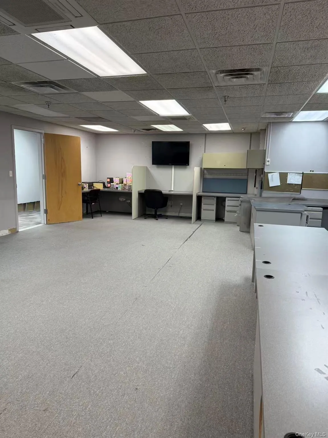 160 Oak Drive, Oyster Bay, NY, ,Commercial Lease,For Rent,Oak,0,996983 160 Oak Drive, Oyster Bay, NY, ,Commercial Lease,For Rent,Oak,0,996983