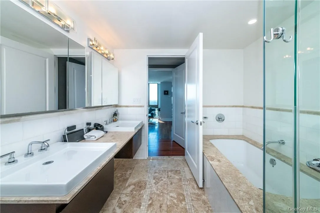 Double vanity Double vanity