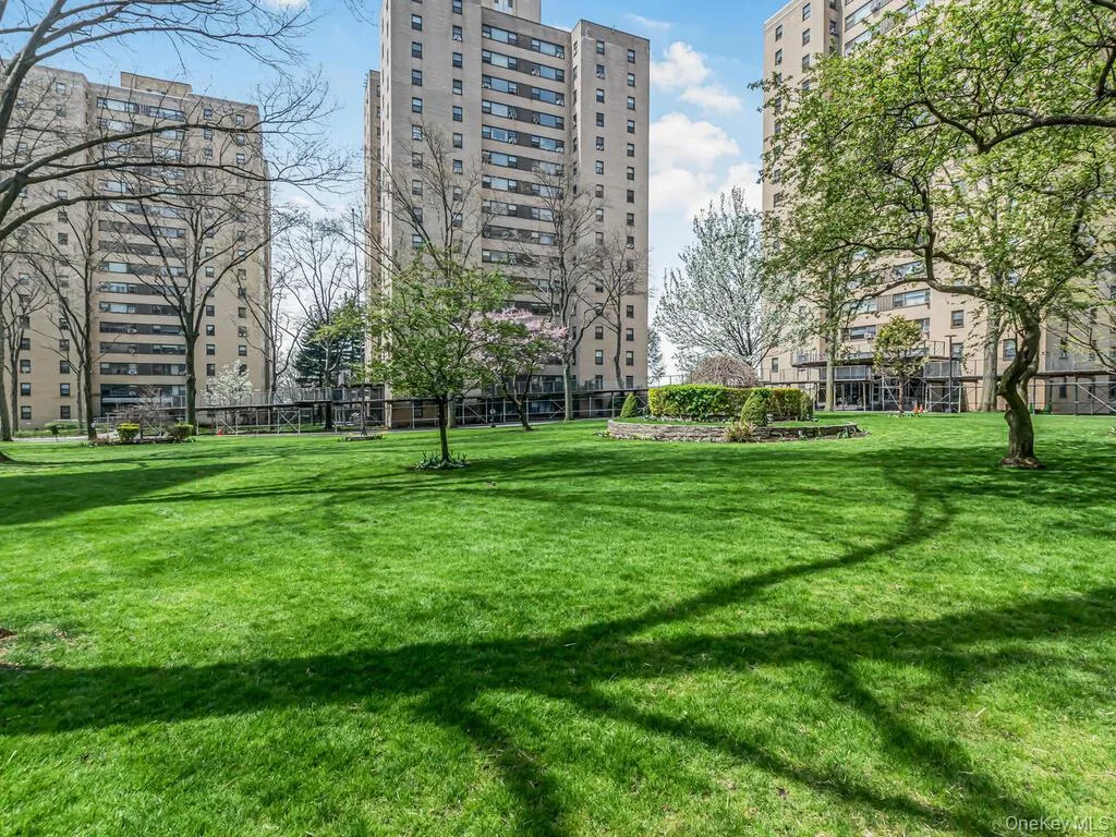 2 Fordham Hill Oval, New York, NY, 2 Bedrooms Bedrooms, 5 Rooms Rooms,1 BathroomBathrooms,Residential,For Rent,Fordham Hill,0,KEY996999 2 Fordham Hill Oval, New York, NY, 2 Bedrooms Bedrooms, 5 Rooms Rooms,1 BathroomBathrooms,Residential,For Rent,Fordham Hill,0,KEY996999