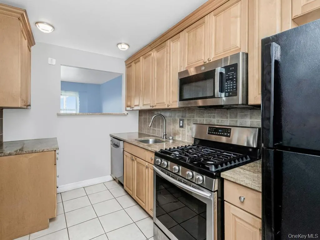 2 Fordham Hill Oval, New York, NY, 2 Bedrooms Bedrooms, 5 Rooms Rooms,1 BathroomBathrooms,Residential,For Rent,Fordham Hill,0,KEY996999 2 Fordham Hill Oval, New York, NY, 2 Bedrooms Bedrooms, 5 Rooms Rooms,1 BathroomBathrooms,Residential,For Rent,Fordham Hill,0,KEY996999