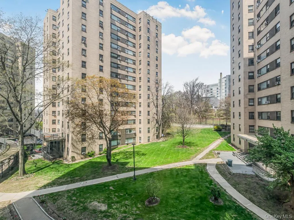2 Fordham Hill Oval, New York, NY, 2 Bedrooms Bedrooms, 5 Rooms Rooms,1 BathroomBathrooms,Residential,For Rent,Fordham Hill,0,KEY996999 2 Fordham Hill Oval, New York, NY, 2 Bedrooms Bedrooms, 5 Rooms Rooms,1 BathroomBathrooms,Residential,For Rent,Fordham Hill,0,KEY996999