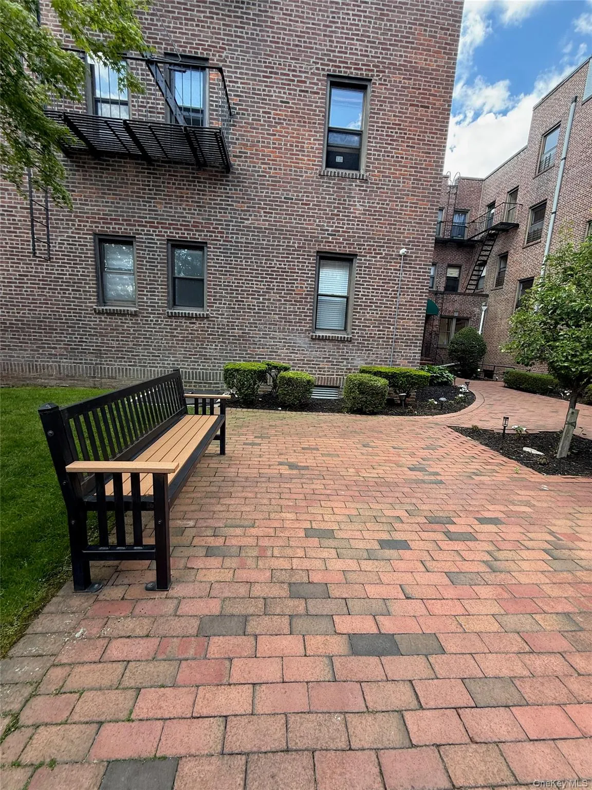 222 7th Street, Hempstead, NY, 1 Bedroom Bedrooms, 3 Rooms Rooms,1 BathroomBathrooms,Residential,For Rent,7th,0,KEY997009 222 7th Street, Hempstead, NY, 1 Bedroom Bedrooms, 3 Rooms Rooms,1 BathroomBathrooms,Residential,For Rent,7th,0,KEY997009