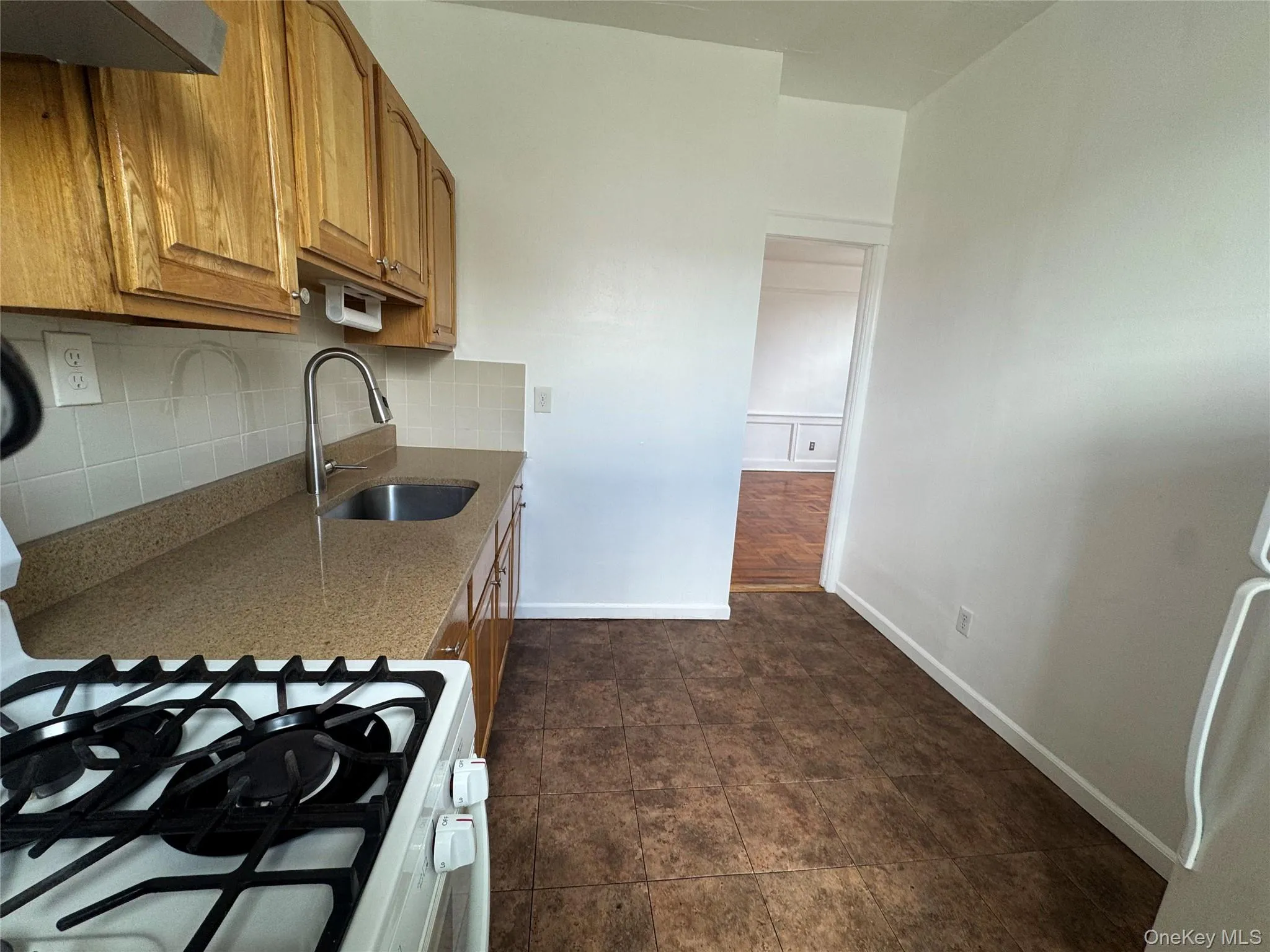 7438 Jamaica Avenue, New York, NY, 2 Bedrooms Bedrooms, 4 Rooms Rooms,1 BathroomBathrooms,Residential Lease,For Rent,Jamaica,0,997012 7438 Jamaica Avenue, New York, NY, 2 Bedrooms Bedrooms, 4 Rooms Rooms,1 BathroomBathrooms,Residential Lease,For Rent,Jamaica,0,997012