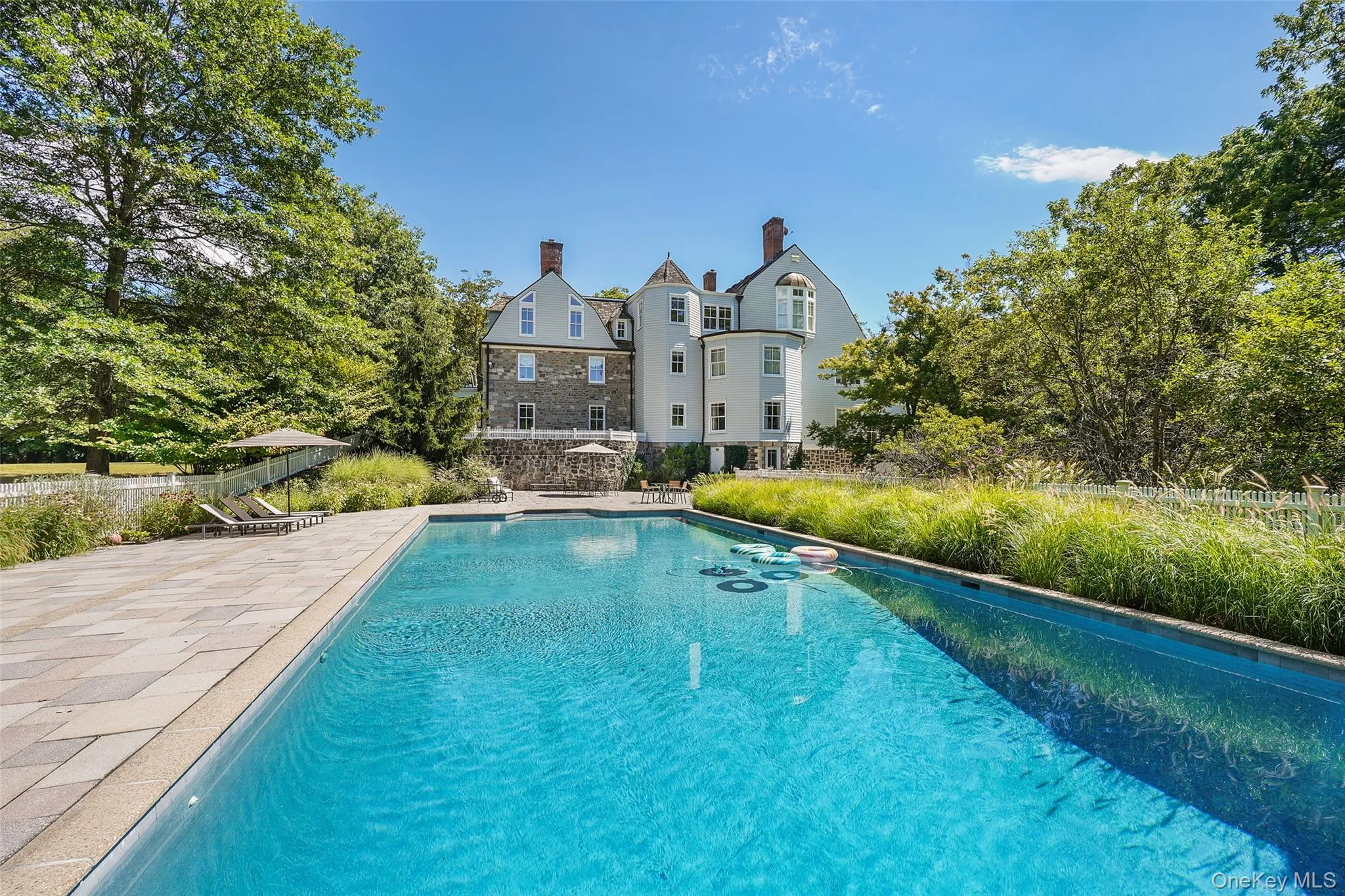 640 Grant Road, North Salem, NY, 8 Bedrooms Bedrooms, 20 Rooms Rooms,8 BathroomsBathrooms,Residential,For Rent,Grant,0,997025 640 Grant Road, North Salem, NY, 8 Bedrooms Bedrooms, 20 Rooms Rooms,8 BathroomsBathrooms,Residential,For Rent,Grant,0,997025