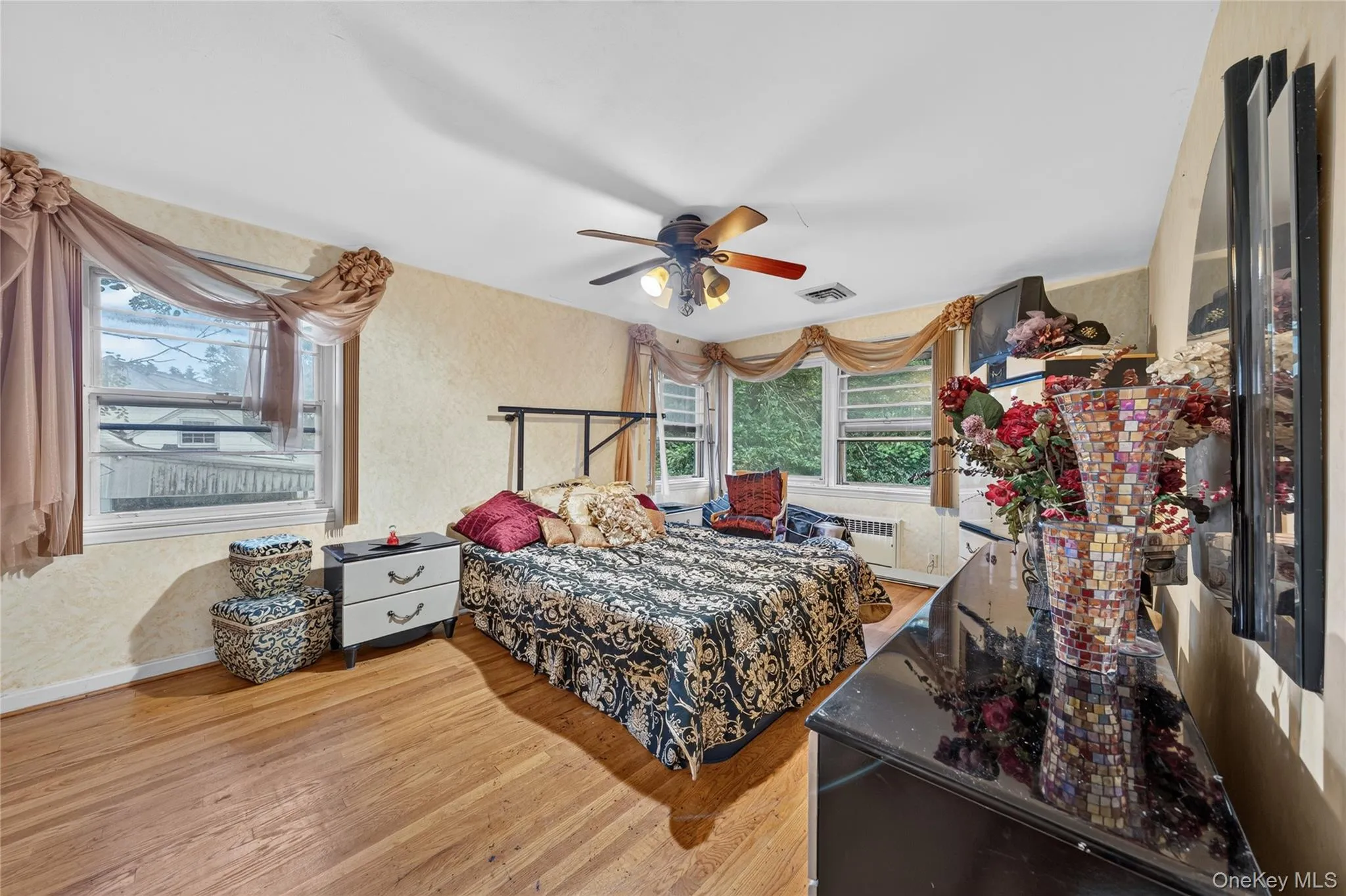 445 Nassau Boulevard, Hempstead, NY, 4 Bedrooms Bedrooms, 15 Rooms Rooms,2 BathroomsBathrooms,Residential,For Rent,Nassau,0,997027 445 Nassau Boulevard, Hempstead, NY, 4 Bedrooms Bedrooms, 15 Rooms Rooms,2 BathroomsBathrooms,Residential,For Rent,Nassau,0,997027