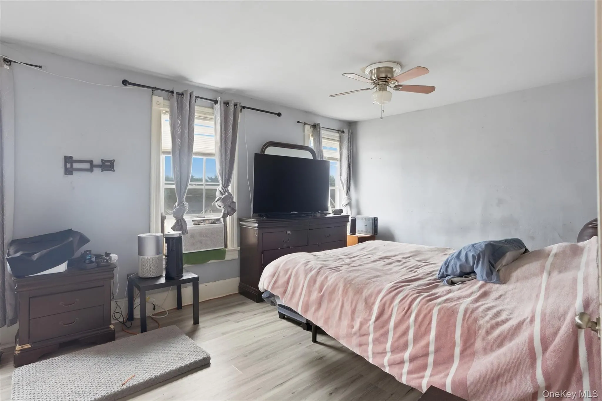 58 Ulster Avenue, Montgomery, NY, 4 Bedrooms Bedrooms, 9 Rooms Rooms,1 BathroomBathrooms,Residential Sale,For Rent,Ulster,0,997028 58 Ulster Avenue, Montgomery, NY, 4 Bedrooms Bedrooms, 9 Rooms Rooms,1 BathroomBathrooms,Residential Sale,For Rent,Ulster,0,997028