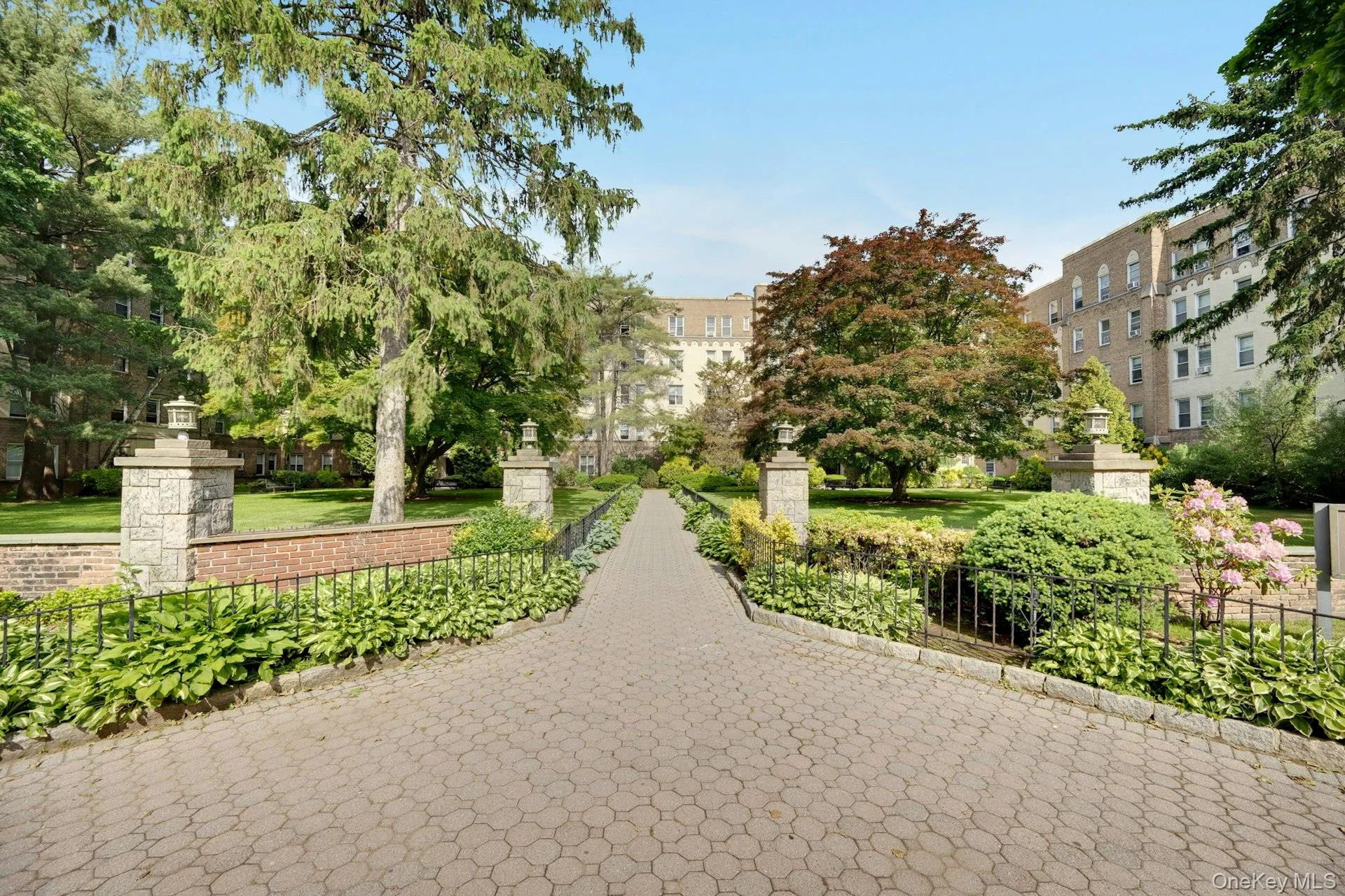 The gorgeous main courtyard. The gorgeous main courtyard.