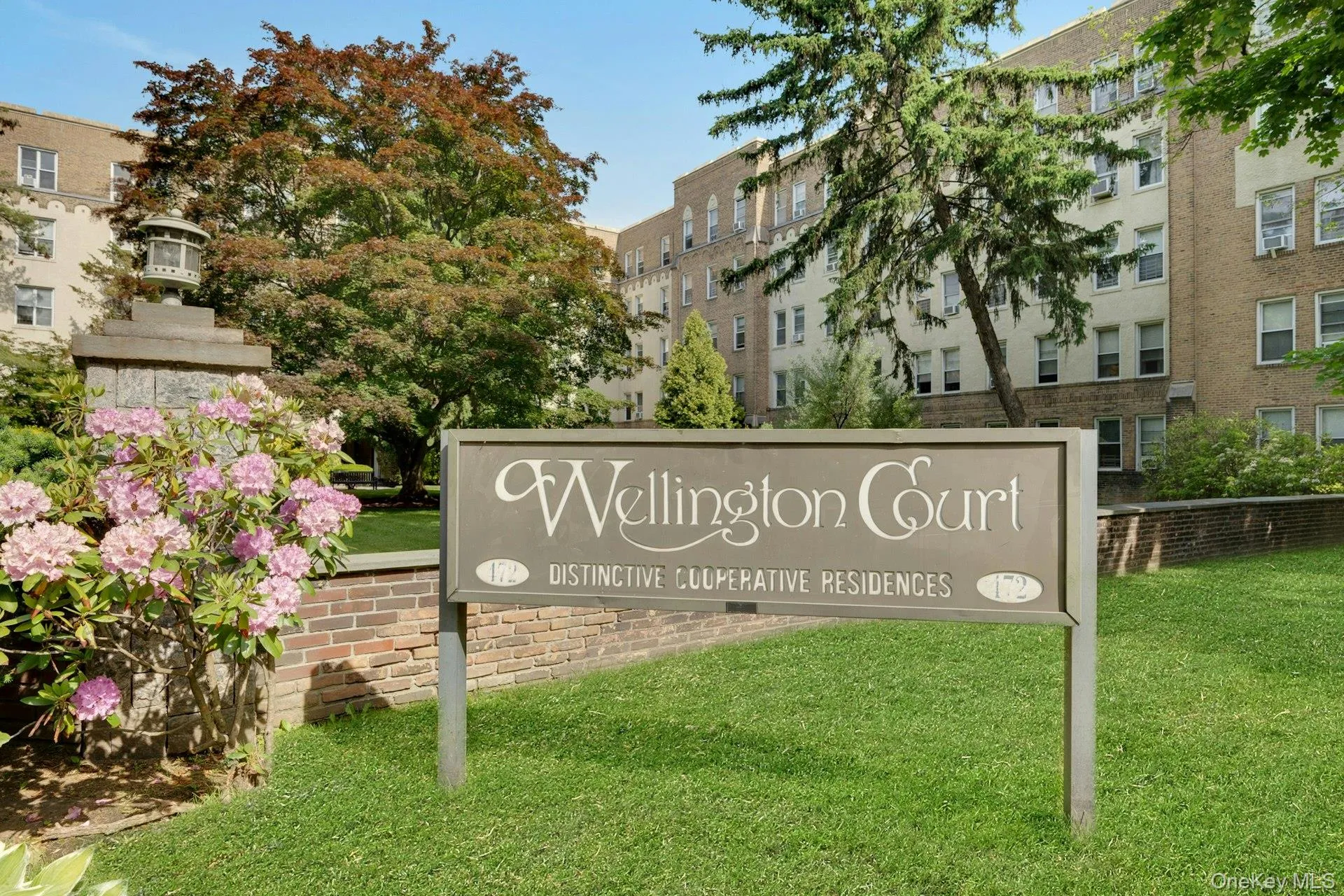 The trees and gardens are lovely and well maintained at Wellington Court (472 Gramatan Ave.) The trees and gardens are lovely and well maintained at Wellington Court (472 Gramatan Ave.)