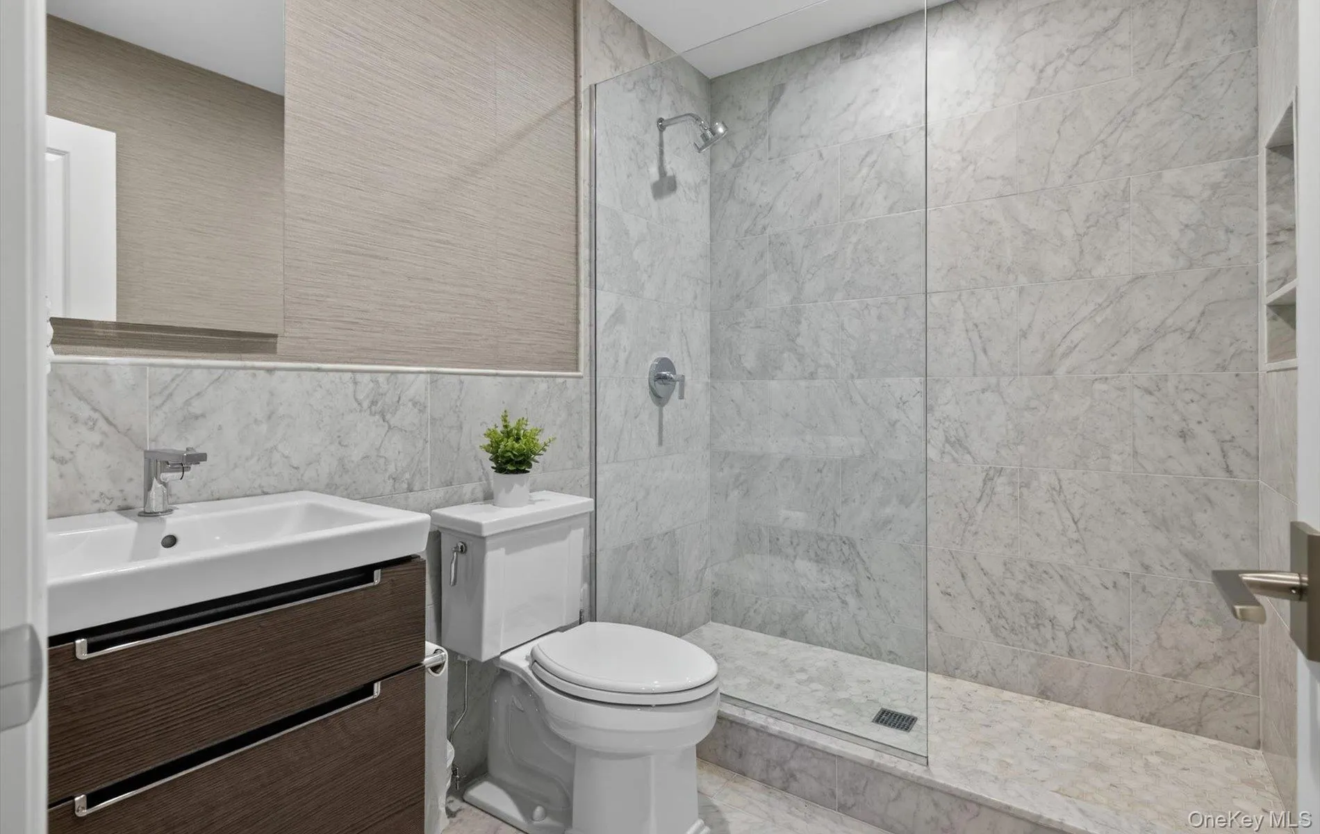 32 Elm Street, Oyster Bay, NY, 5 Bedrooms Bedrooms, 10 Rooms Rooms,3 BathroomsBathrooms,Residential,For Rent,Elm,0,997030 32 Elm Street, Oyster Bay, NY, 5 Bedrooms Bedrooms, 10 Rooms Rooms,3 BathroomsBathrooms,Residential,For Rent,Elm,0,997030
