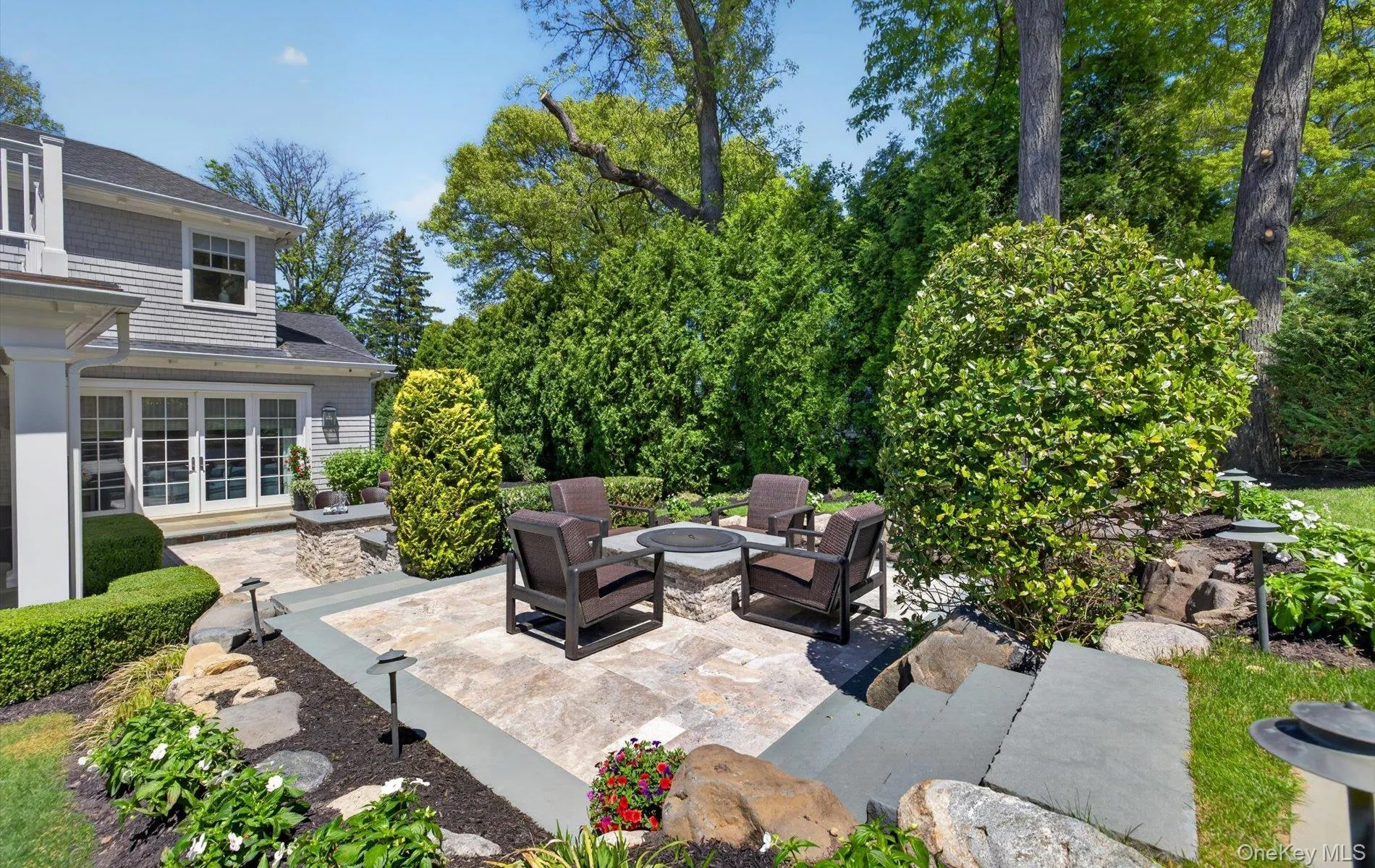 32 Elm Street, Oyster Bay, NY, 5 Bedrooms Bedrooms, 10 Rooms Rooms,3 BathroomsBathrooms,Residential,For Rent,Elm,0,997030 32 Elm Street, Oyster Bay, NY, 5 Bedrooms Bedrooms, 10 Rooms Rooms,3 BathroomsBathrooms,Residential,For Rent,Elm,0,997030