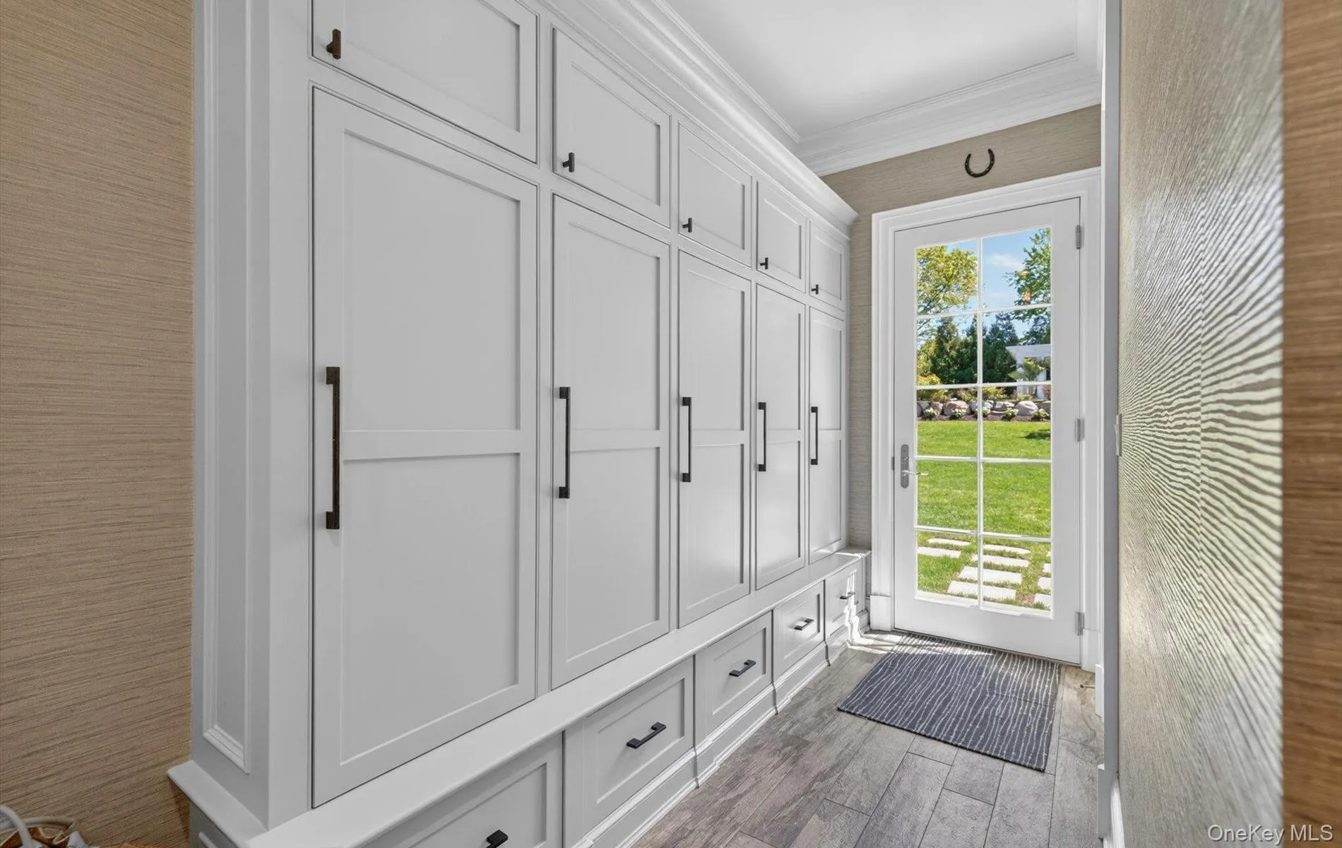 32 Elm Street, Oyster Bay, NY, 5 Bedrooms Bedrooms, 10 Rooms Rooms,3 BathroomsBathrooms,Residential,For Rent,Elm,0,997030 32 Elm Street, Oyster Bay, NY, 5 Bedrooms Bedrooms, 10 Rooms Rooms,3 BathroomsBathrooms,Residential,For Rent,Elm,0,997030
