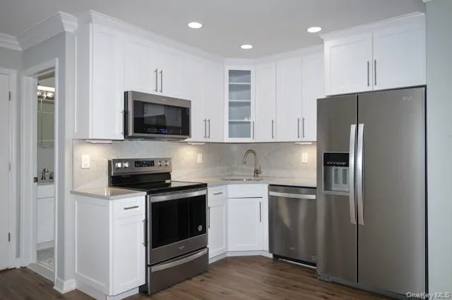 465 New Highway, Babylon, NY, 1 Bedroom Bedrooms, 4 Rooms Rooms,1 BathroomBathrooms,Residential Lease,For Rent,New,0,997031 465 New Highway, Babylon, NY, 1 Bedroom Bedrooms, 4 Rooms Rooms,1 BathroomBathrooms,Residential Lease,For Rent,New,0,997031
