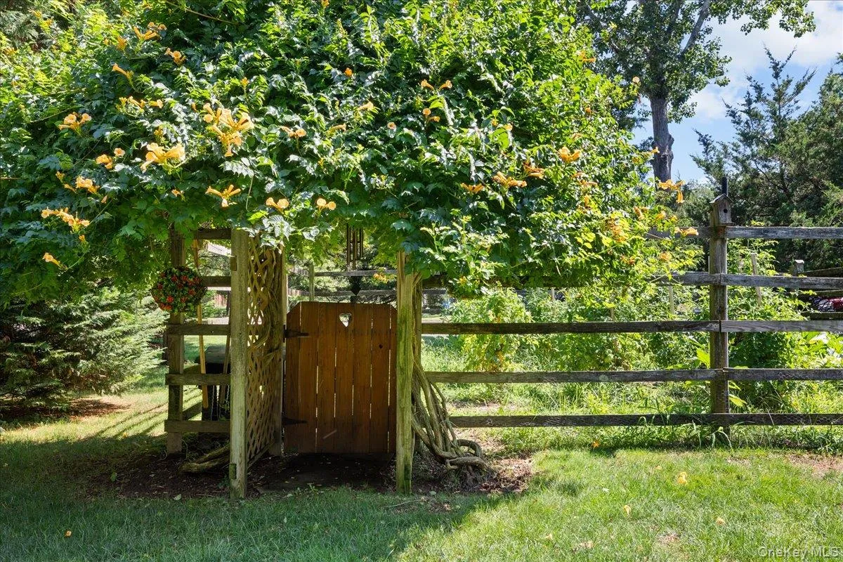 595 Greenfields Lane, Southold, NY, 3 Bedrooms Bedrooms, 9 Rooms Rooms,3 BathroomsBathrooms,Residential,For Rent,Greenfields,0,997034 595 Greenfields Lane, Southold, NY, 3 Bedrooms Bedrooms, 9 Rooms Rooms,3 BathroomsBathrooms,Residential,For Rent,Greenfields,0,997034