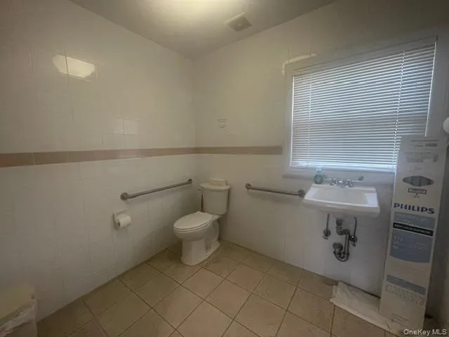 15 Ives Road, Hempstead, NY, ,Commercial Lease,For Rent,Ives,0,997036 15 Ives Road, Hempstead, NY, ,Commercial Lease,For Rent,Ives,0,997036