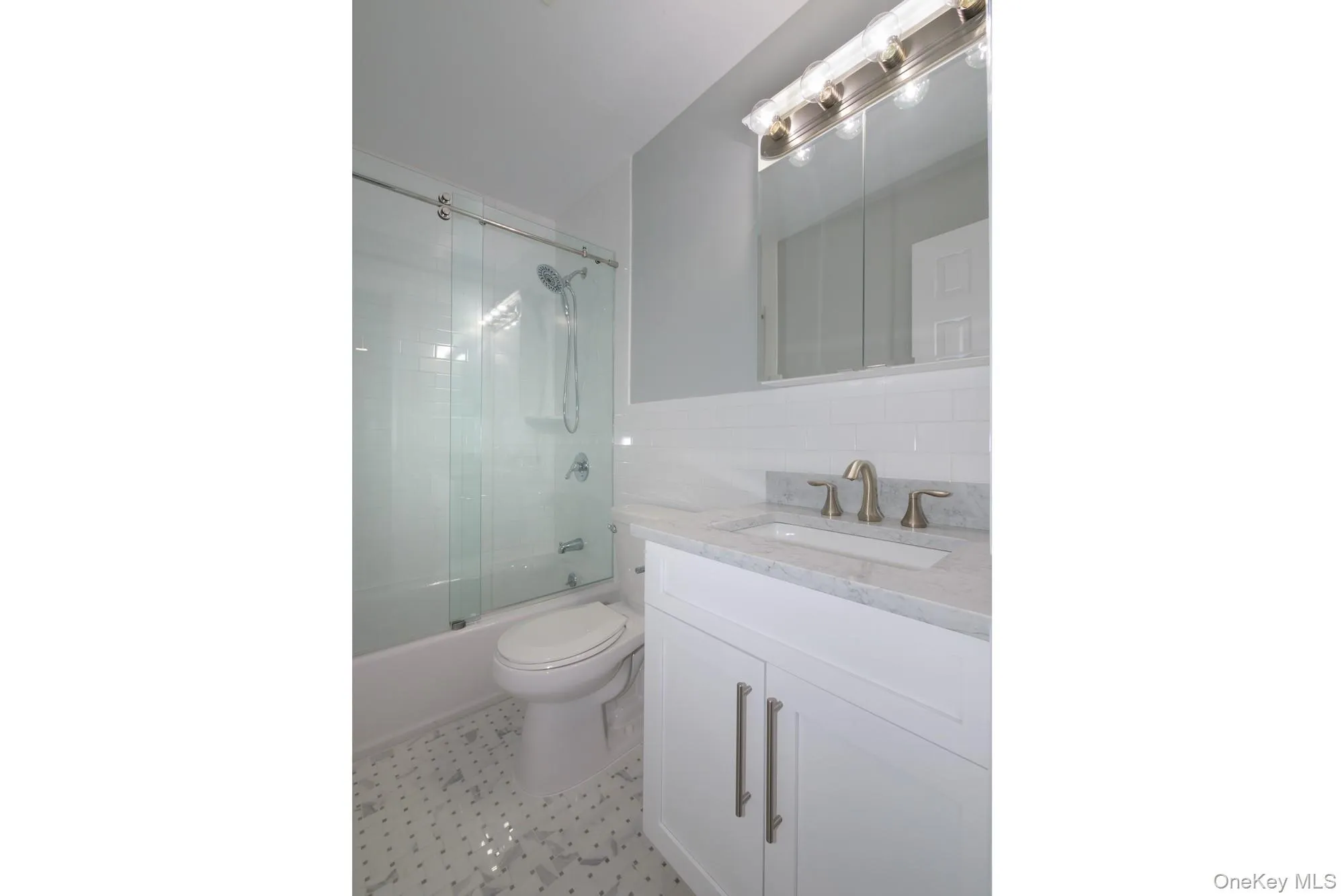 19 Cassa Loop, Brookhaven, NY, 1 Bedroom Bedrooms, 4 Rooms Rooms,1 BathroomBathrooms,Residential Lease,For Rent,Cassa,0,997038 19 Cassa Loop, Brookhaven, NY, 1 Bedroom Bedrooms, 4 Rooms Rooms,1 BathroomBathrooms,Residential Lease,For Rent,Cassa,0,997038
