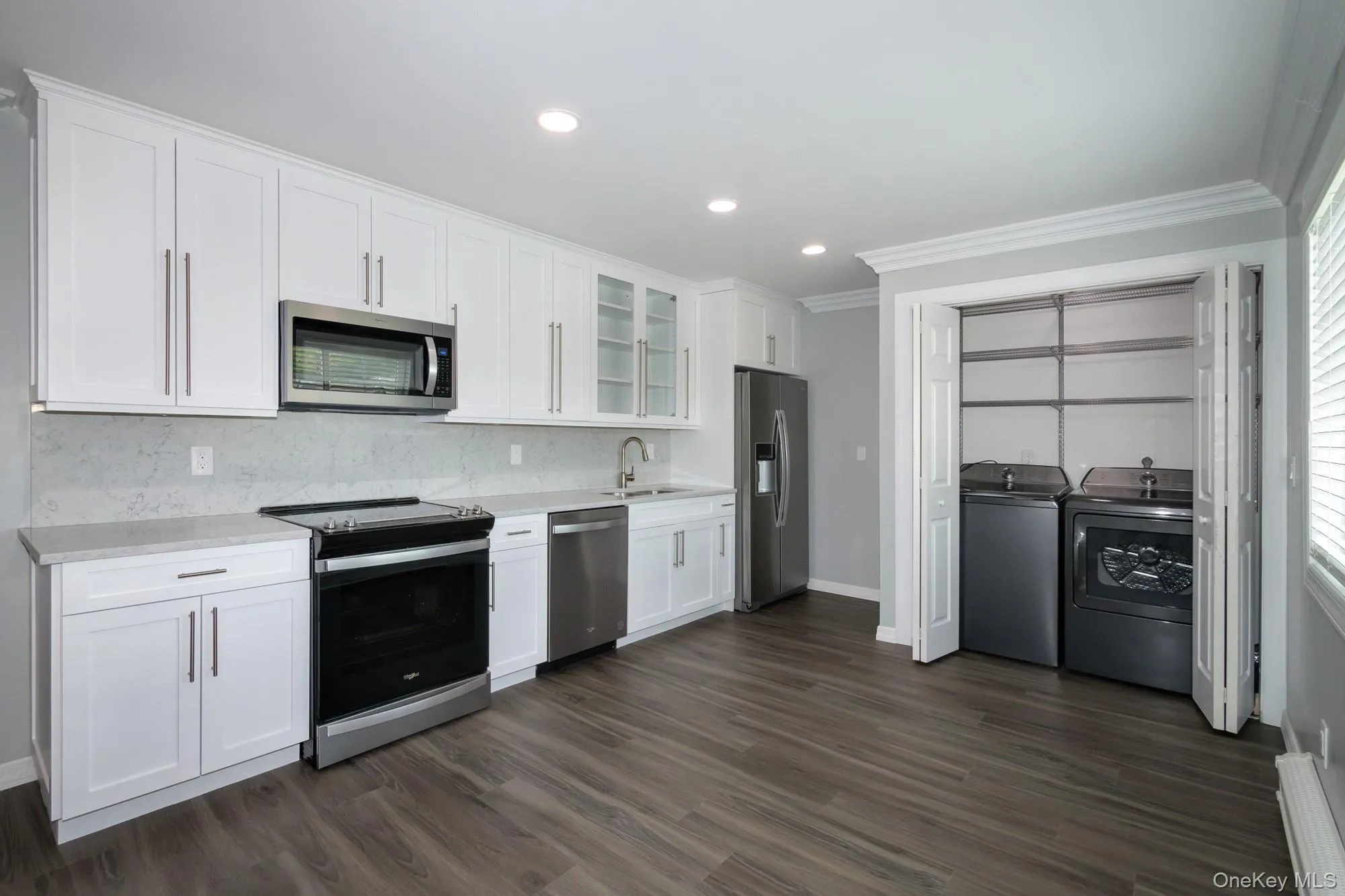 98 Cassa Loop, Brookhaven, NY, 1 Bedroom Bedrooms, 4 Rooms Rooms,1 BathroomBathrooms,Residential Lease,For Rent,Cassa,0,997042 98 Cassa Loop, Brookhaven, NY, 1 Bedroom Bedrooms, 4 Rooms Rooms,1 BathroomBathrooms,Residential Lease,For Rent,Cassa,0,997042