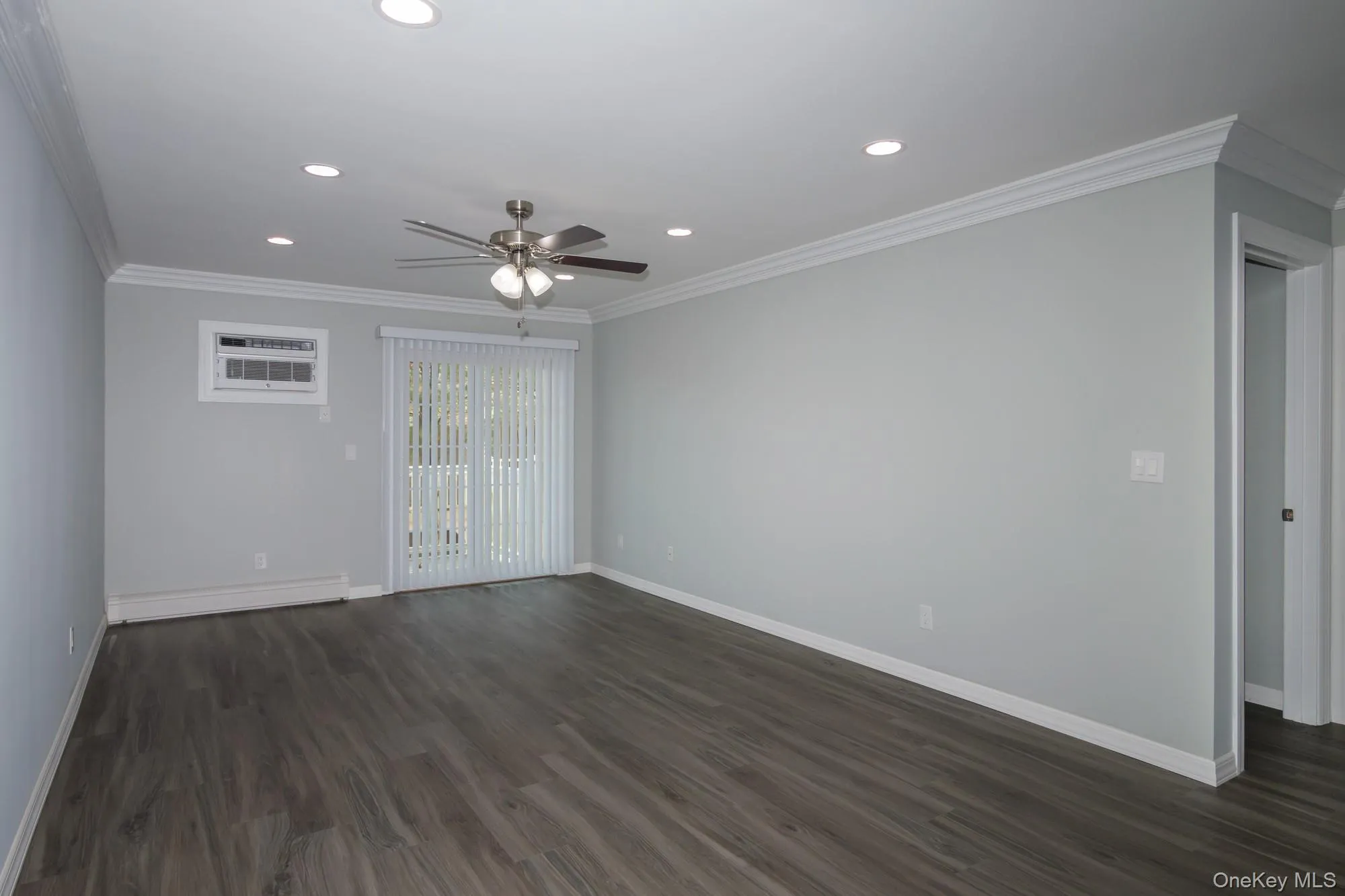 98 Cassa Loop, Brookhaven, NY, 1 Bedroom Bedrooms, 4 Rooms Rooms,1 BathroomBathrooms,Residential Lease,For Rent,Cassa,0,997042 98 Cassa Loop, Brookhaven, NY, 1 Bedroom Bedrooms, 4 Rooms Rooms,1 BathroomBathrooms,Residential Lease,For Rent,Cassa,0,997042