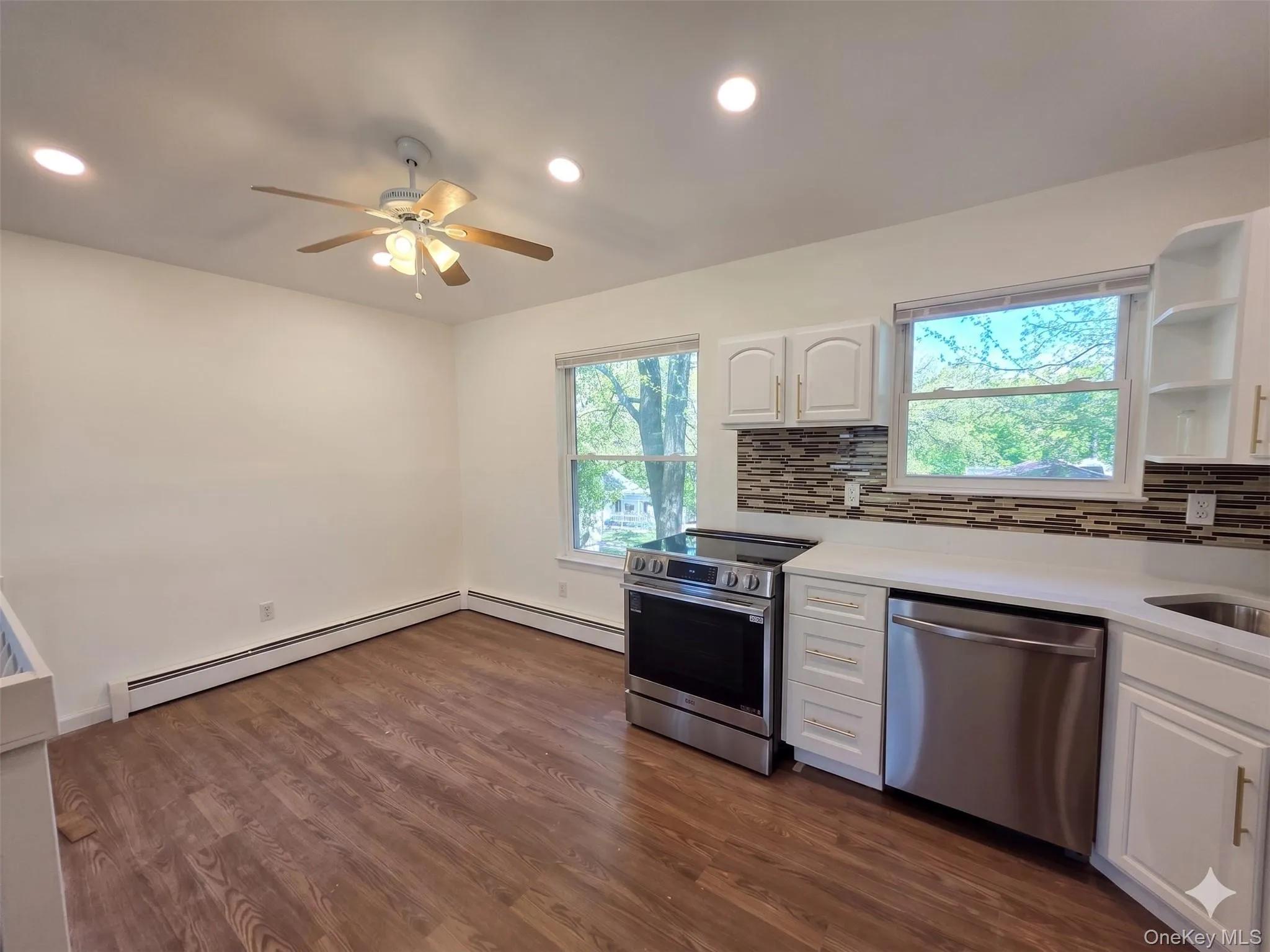 16 Birch Drive, Islip, NY, 3 Bedrooms Bedrooms, 8 Rooms Rooms,2 BathroomsBathrooms,Residential Lease,For Rent,Birch,0,997049 16 Birch Drive, Islip, NY, 3 Bedrooms Bedrooms, 8 Rooms Rooms,2 BathroomsBathrooms,Residential Lease,For Rent,Birch,0,997049