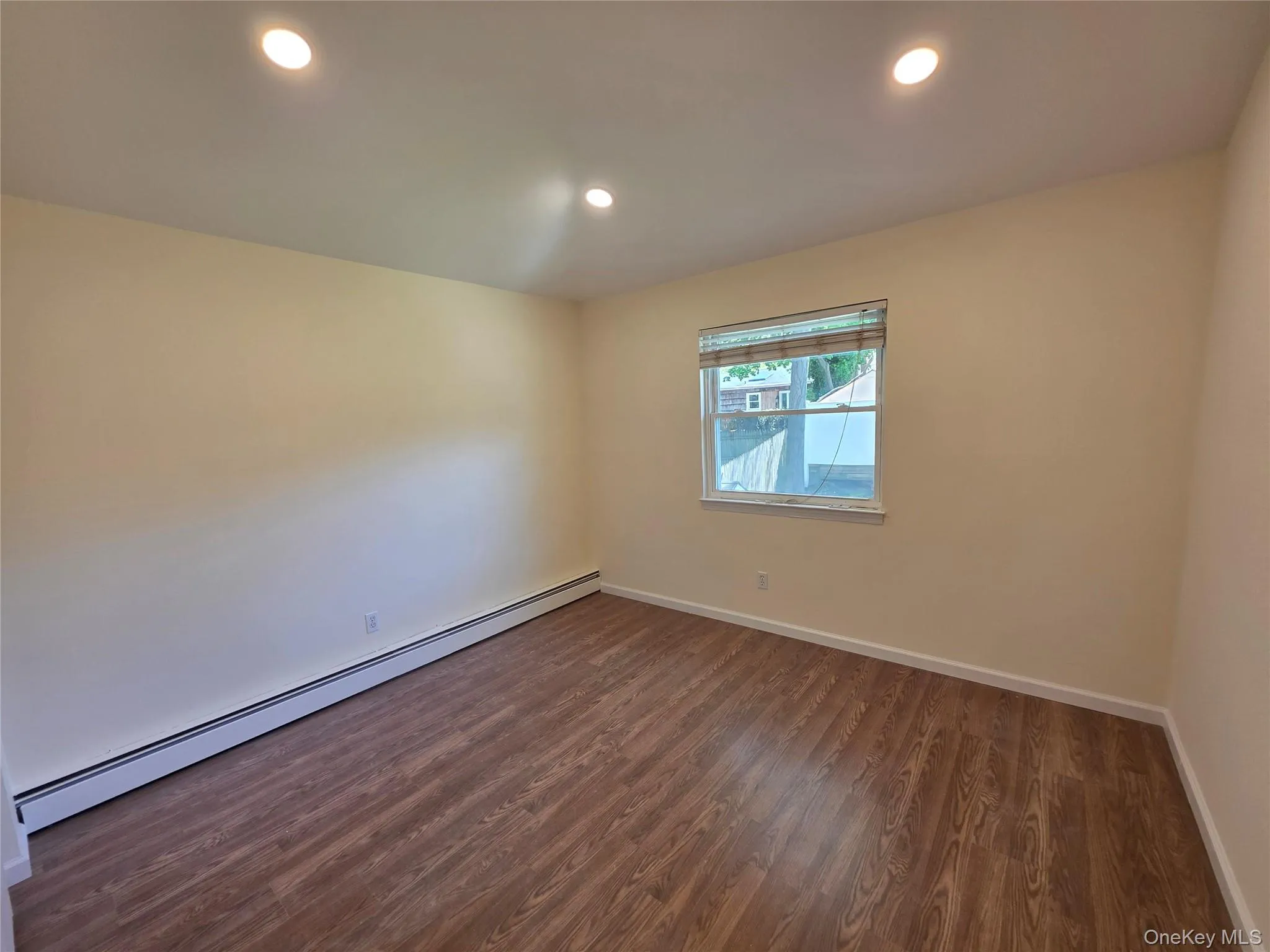 16 Birch Drive, Islip, NY, 3 Bedrooms Bedrooms, 8 Rooms Rooms,2 BathroomsBathrooms,Residential Lease,For Rent,Birch,0,997049 16 Birch Drive, Islip, NY, 3 Bedrooms Bedrooms, 8 Rooms Rooms,2 BathroomsBathrooms,Residential Lease,For Rent,Birch,0,997049