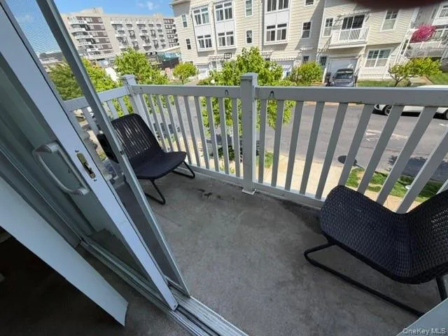6611 Seaspray Avenue, New York, NY, 1 Bedroom Bedrooms, 4 Rooms Rooms,1 BathroomBathrooms,Residential Lease,For Rent,Seaspray,0,997051 6611 Seaspray Avenue, New York, NY, 1 Bedroom Bedrooms, 4 Rooms Rooms,1 BathroomBathrooms,Residential Lease,For Rent,Seaspray,0,997051