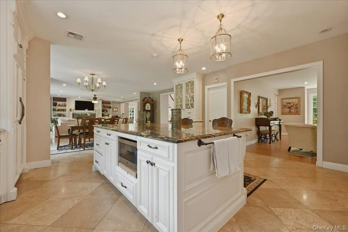 31 Cornwall Lane, North Hempstead, NY, 6 Bedrooms Bedrooms, 10 Rooms Rooms,4 BathroomsBathrooms,Residential Lease,For Rent,Cornwall,0,997062 31 Cornwall Lane, North Hempstead, NY, 6 Bedrooms Bedrooms, 10 Rooms Rooms,4 BathroomsBathrooms,Residential Lease,For Rent,Cornwall,0,997062