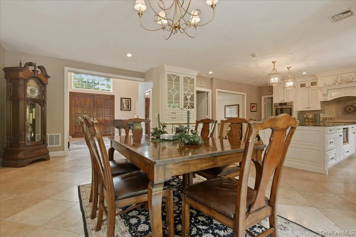 31 Cornwall Lane, North Hempstead, NY, 6 Bedrooms Bedrooms, 10 Rooms Rooms,4 BathroomsBathrooms,Residential Lease,For Rent,Cornwall,0,997062 31 Cornwall Lane, North Hempstead, NY, 6 Bedrooms Bedrooms, 10 Rooms Rooms,4 BathroomsBathrooms,Residential Lease,For Rent,Cornwall,0,997062