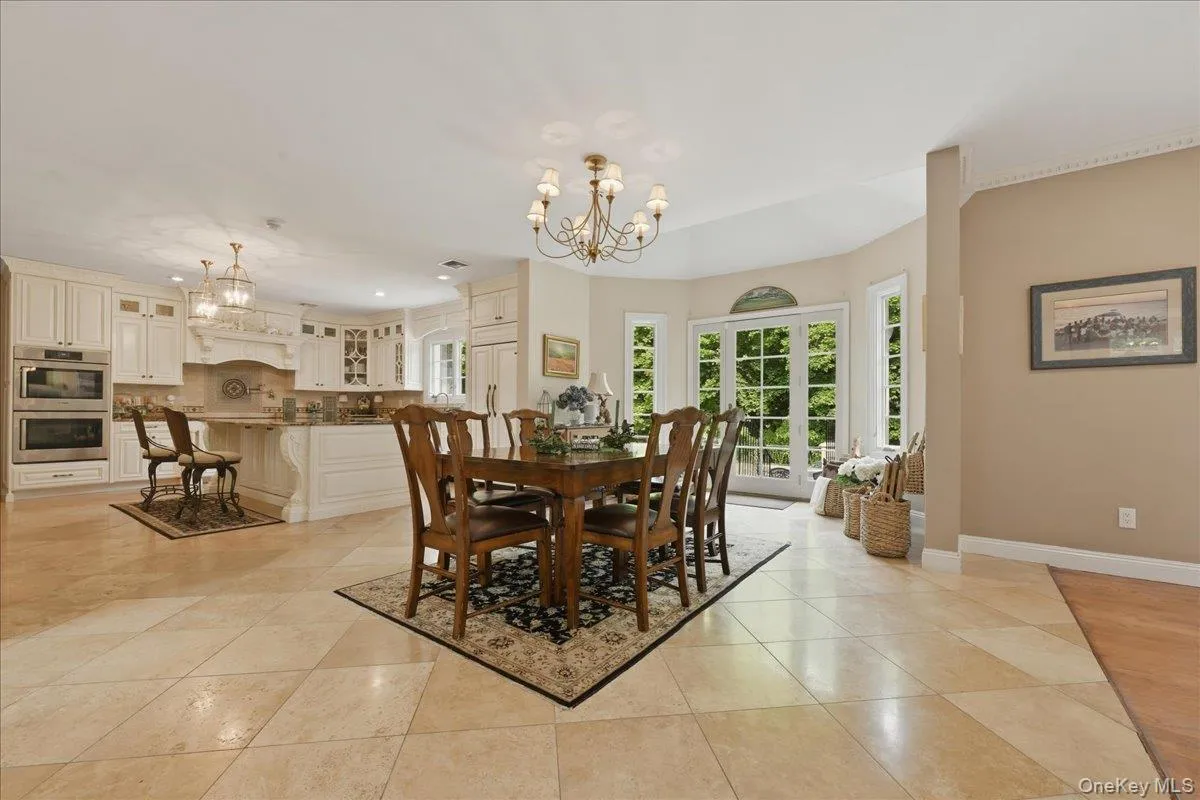 31 Cornwall Lane, North Hempstead, NY, 6 Bedrooms Bedrooms, 10 Rooms Rooms,4 BathroomsBathrooms,Residential Lease,For Rent,Cornwall,0,997062 31 Cornwall Lane, North Hempstead, NY, 6 Bedrooms Bedrooms, 10 Rooms Rooms,4 BathroomsBathrooms,Residential Lease,For Rent,Cornwall,0,997062