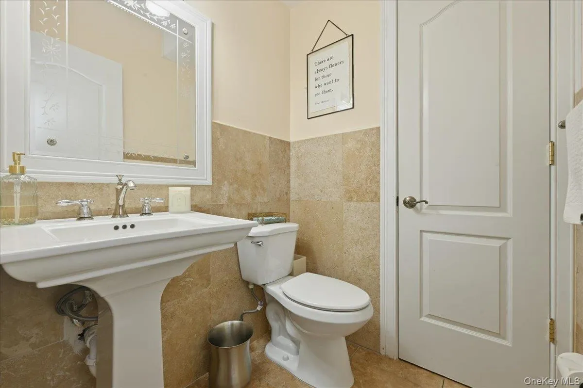 31 Cornwall Lane, North Hempstead, NY, 6 Bedrooms Bedrooms, 10 Rooms Rooms,4 BathroomsBathrooms,Residential Lease,For Rent,Cornwall,0,997062 31 Cornwall Lane, North Hempstead, NY, 6 Bedrooms Bedrooms, 10 Rooms Rooms,4 BathroomsBathrooms,Residential Lease,For Rent,Cornwall,0,997062