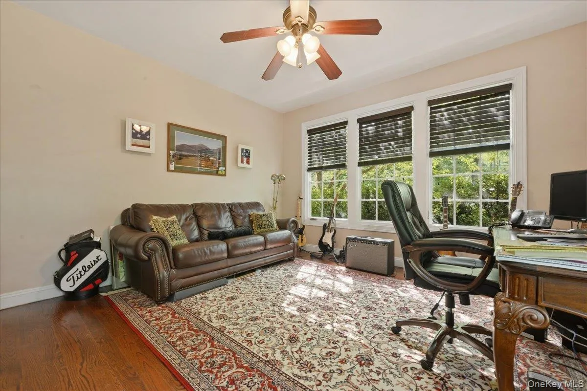 31 Cornwall Lane, North Hempstead, NY, 6 Bedrooms Bedrooms, 10 Rooms Rooms,4 BathroomsBathrooms,Residential Lease,For Rent,Cornwall,0,997062 31 Cornwall Lane, North Hempstead, NY, 6 Bedrooms Bedrooms, 10 Rooms Rooms,4 BathroomsBathrooms,Residential Lease,For Rent,Cornwall,0,997062