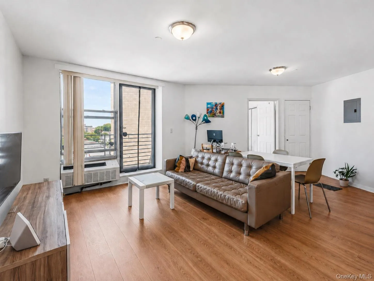 81-15 Queens boulevard 7C, New York, NY, 2 Bedrooms Bedrooms, 5 Rooms Rooms,2 BathroomsBathrooms,Residential,For Rent,7C,0,997067 81-15 Queens boulevard 7C, New York, NY, 2 Bedrooms Bedrooms, 5 Rooms Rooms,2 BathroomsBathrooms,Residential,For Rent,7C,0,997067