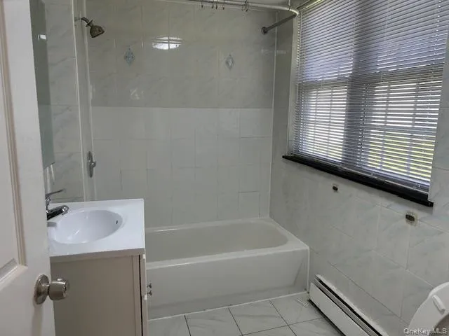 190-24 102nd Avenue, New York, NY, 3 Bedrooms Bedrooms, 6 Rooms Rooms,1 BathroomBathrooms,Residential Lease,For Rent,102nd,0,997070 190-24 102nd Avenue, New York, NY, 3 Bedrooms Bedrooms, 6 Rooms Rooms,1 BathroomBathrooms,Residential Lease,For Rent,102nd,0,997070