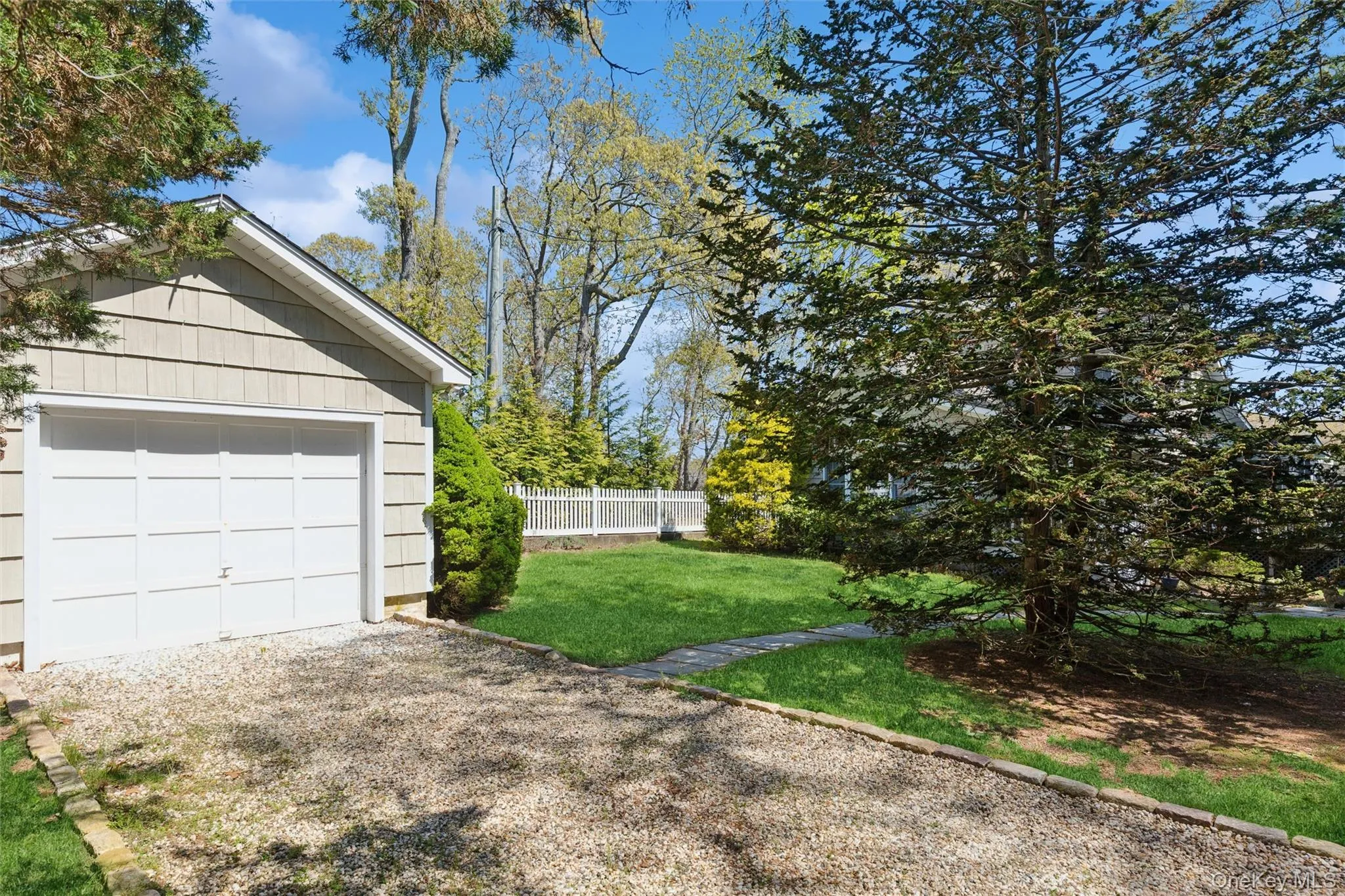 425 Briarwood Lane, Southold, NY, 3 Bedrooms Bedrooms, 8 Rooms Rooms,2 BathroomsBathrooms,Residential Lease,For Rent,Briarwood,0,997077 425 Briarwood Lane, Southold, NY, 3 Bedrooms Bedrooms, 8 Rooms Rooms,2 BathroomsBathrooms,Residential Lease,For Rent,Briarwood,0,997077