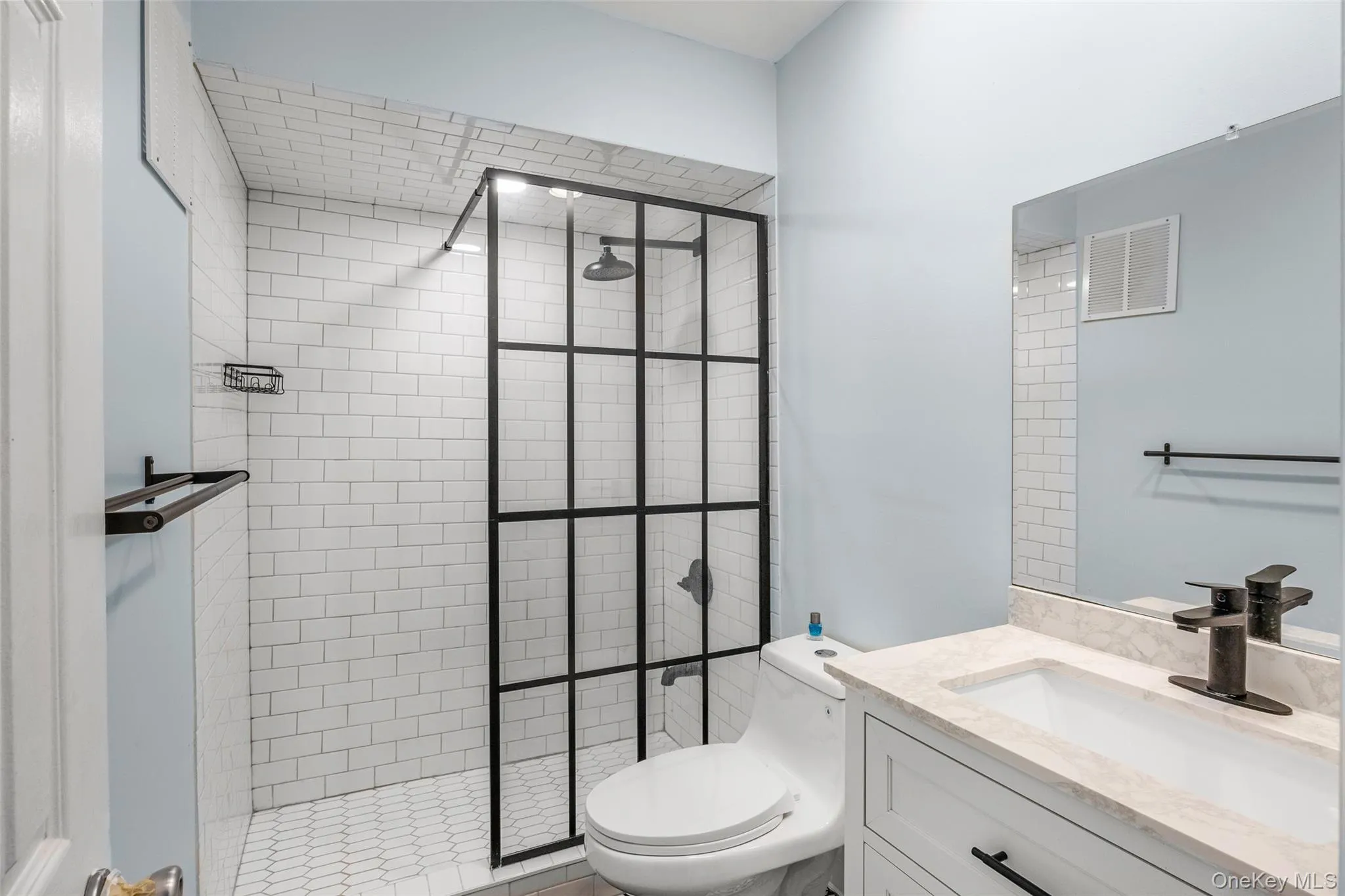 655 Middle Country Road, Brookhaven, NY, 1 Bedroom Bedrooms, 4 Rooms Rooms,1 BathroomBathrooms,Residential Sale,For Rent,Middle Country,0,997080 655 Middle Country Road, Brookhaven, NY, 1 Bedroom Bedrooms, 4 Rooms Rooms,1 BathroomBathrooms,Residential Sale,For Rent,Middle Country,0,997080