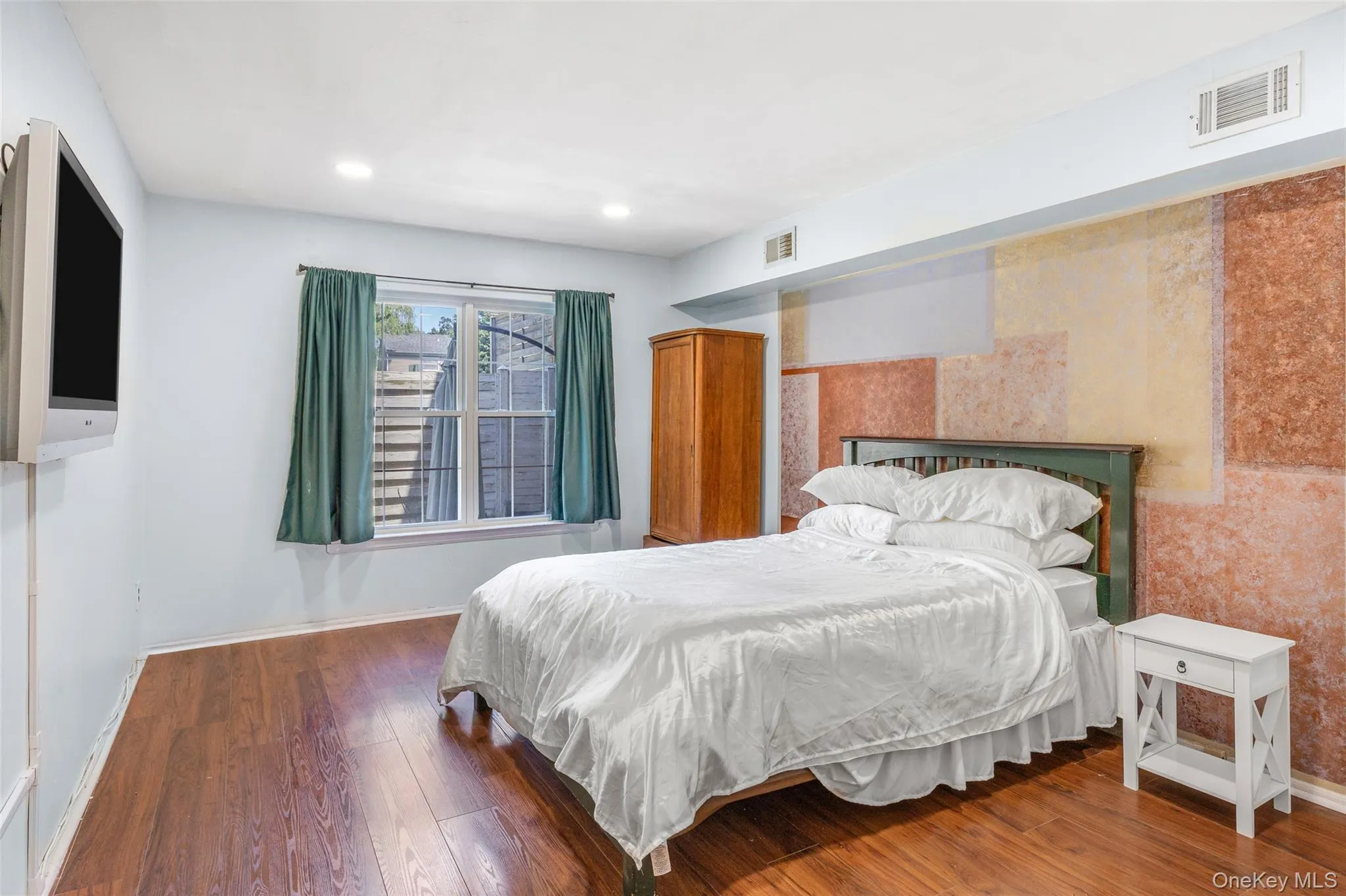 655 Middle Country Road, Brookhaven, NY, 1 Bedroom Bedrooms, 4 Rooms Rooms,1 BathroomBathrooms,Residential Sale,For Rent,Middle Country,0,997080 655 Middle Country Road, Brookhaven, NY, 1 Bedroom Bedrooms, 4 Rooms Rooms,1 BathroomBathrooms,Residential Sale,For Rent,Middle Country,0,997080