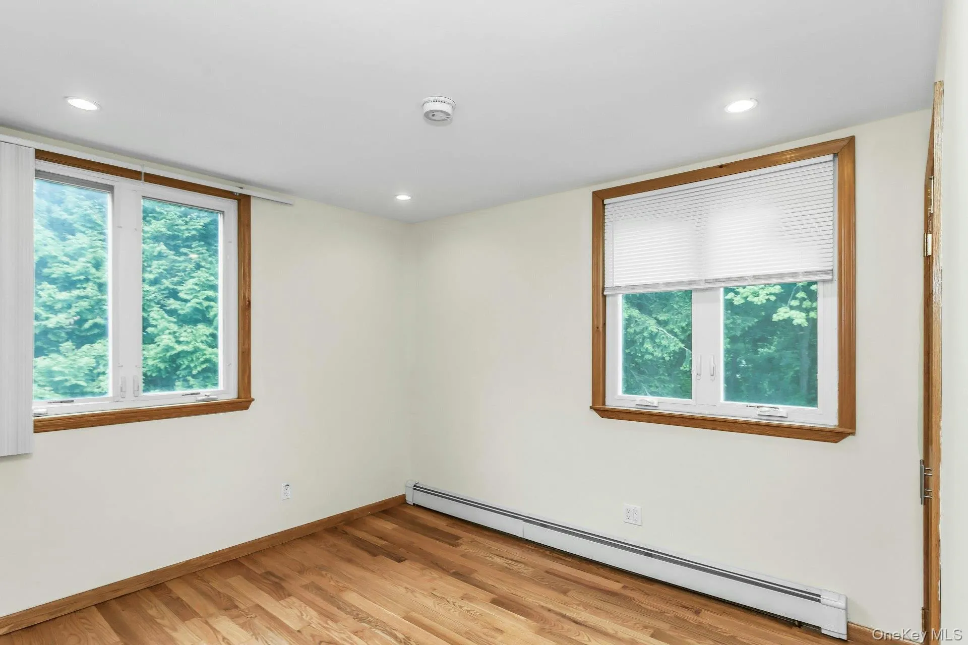 717 3rd Avenue, Huntington, NY, 5 Bedrooms Bedrooms, 11 Rooms Rooms,3 BathroomsBathrooms,Residential Lease,For Rent,3rd,0,997081 717 3rd Avenue, Huntington, NY, 5 Bedrooms Bedrooms, 11 Rooms Rooms,3 BathroomsBathrooms,Residential Lease,For Rent,3rd,0,997081