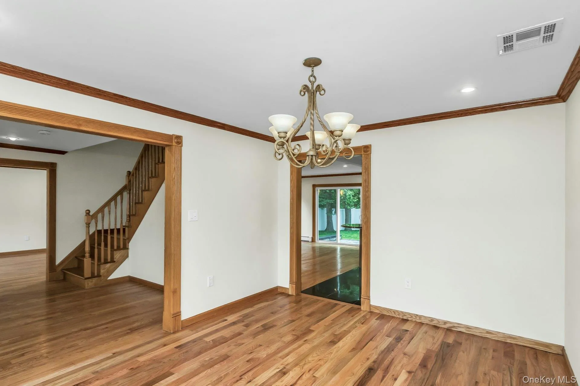 717 3rd Avenue, Huntington, NY, 5 Bedrooms Bedrooms, 11 Rooms Rooms,3 BathroomsBathrooms,Residential Lease,For Rent,3rd,0,997081 717 3rd Avenue, Huntington, NY, 5 Bedrooms Bedrooms, 11 Rooms Rooms,3 BathroomsBathrooms,Residential Lease,For Rent,3rd,0,997081
