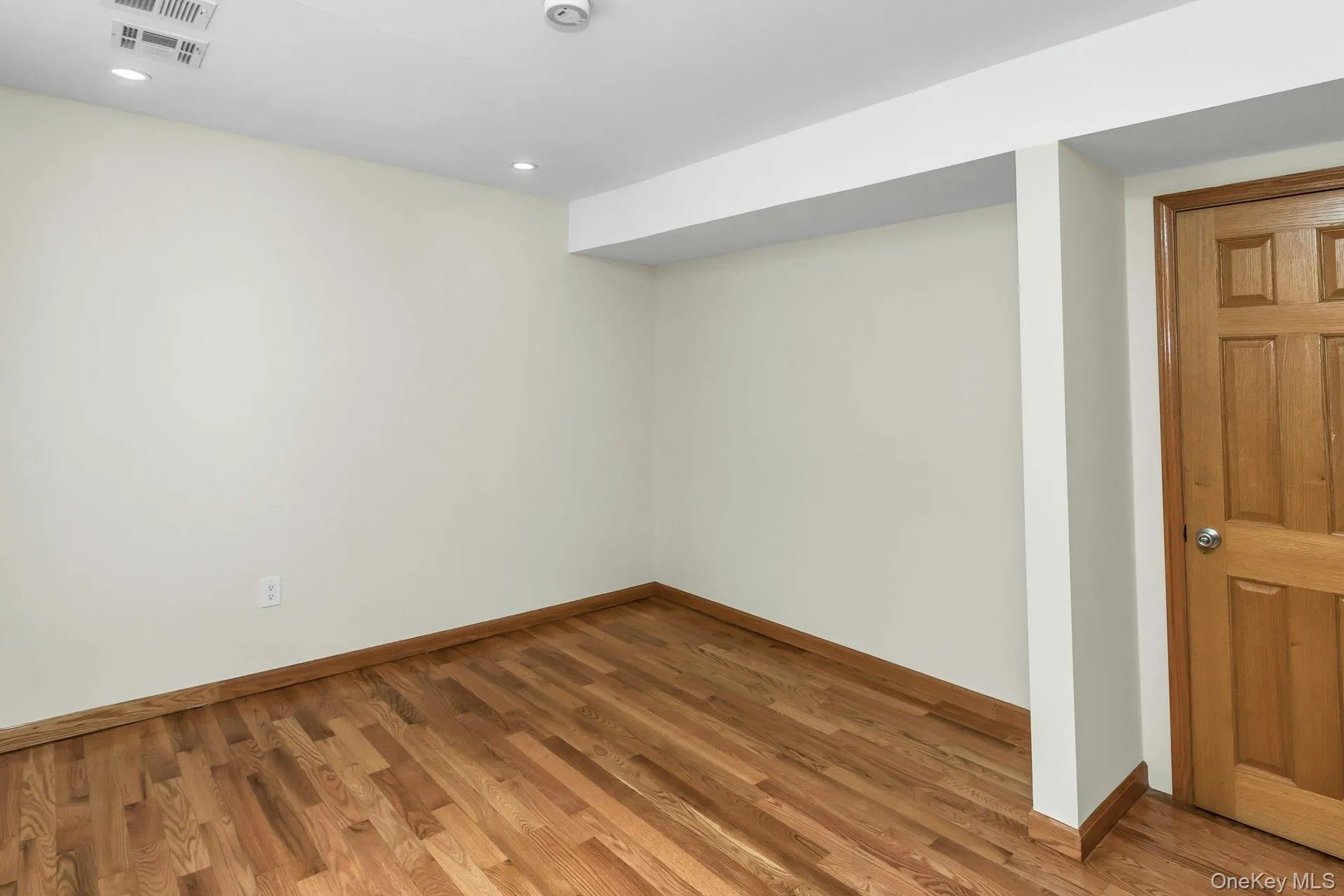 717 3rd Avenue, Huntington, NY, 5 Bedrooms Bedrooms, 11 Rooms Rooms,3 BathroomsBathrooms,Residential Lease,For Rent,3rd,0,997081 717 3rd Avenue, Huntington, NY, 5 Bedrooms Bedrooms, 11 Rooms Rooms,3 BathroomsBathrooms,Residential Lease,For Rent,3rd,0,997081