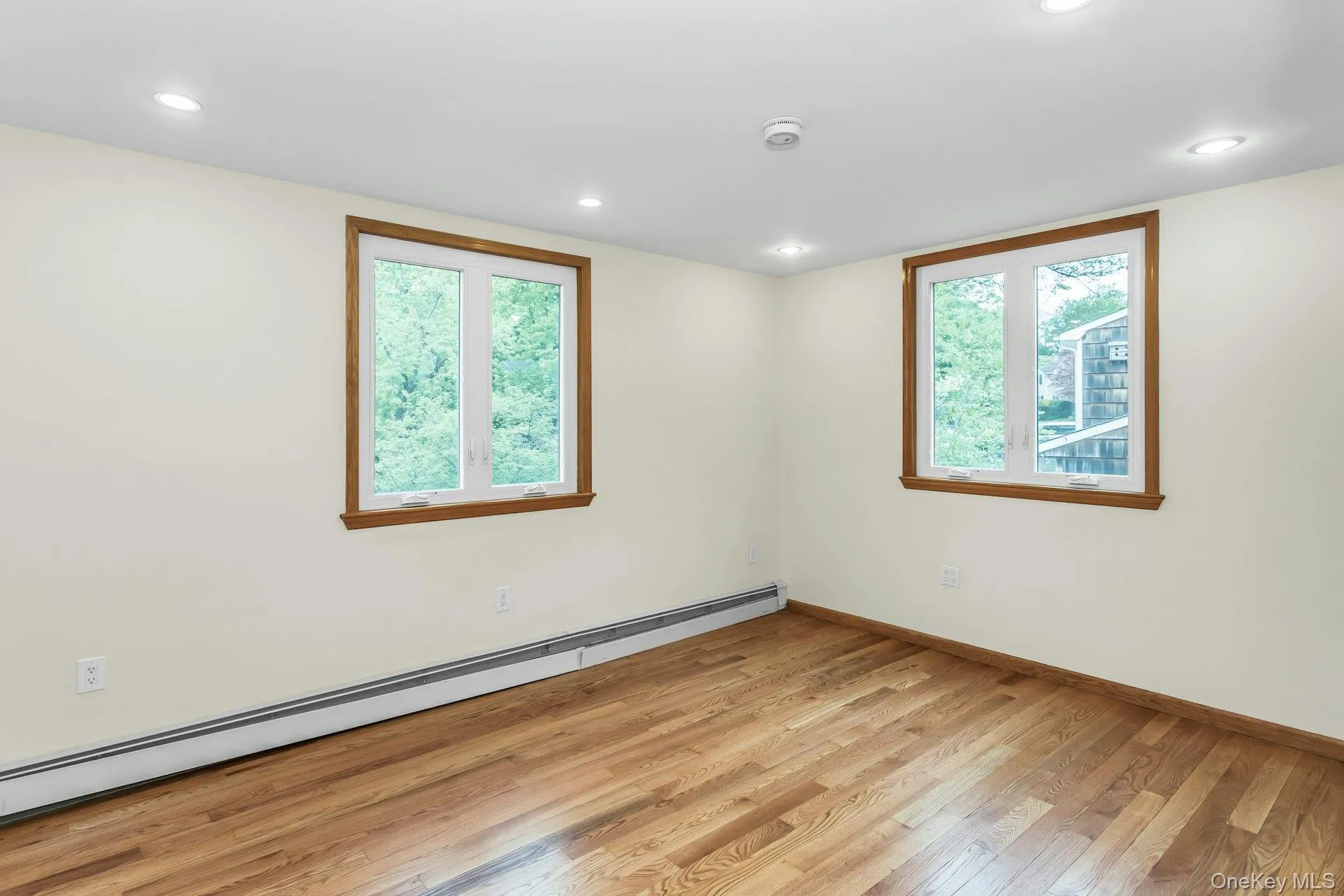 717 3rd Avenue, Huntington, NY, 5 Bedrooms Bedrooms, 11 Rooms Rooms,3 BathroomsBathrooms,Residential Lease,For Rent,3rd,0,997081 717 3rd Avenue, Huntington, NY, 5 Bedrooms Bedrooms, 11 Rooms Rooms,3 BathroomsBathrooms,Residential Lease,For Rent,3rd,0,997081