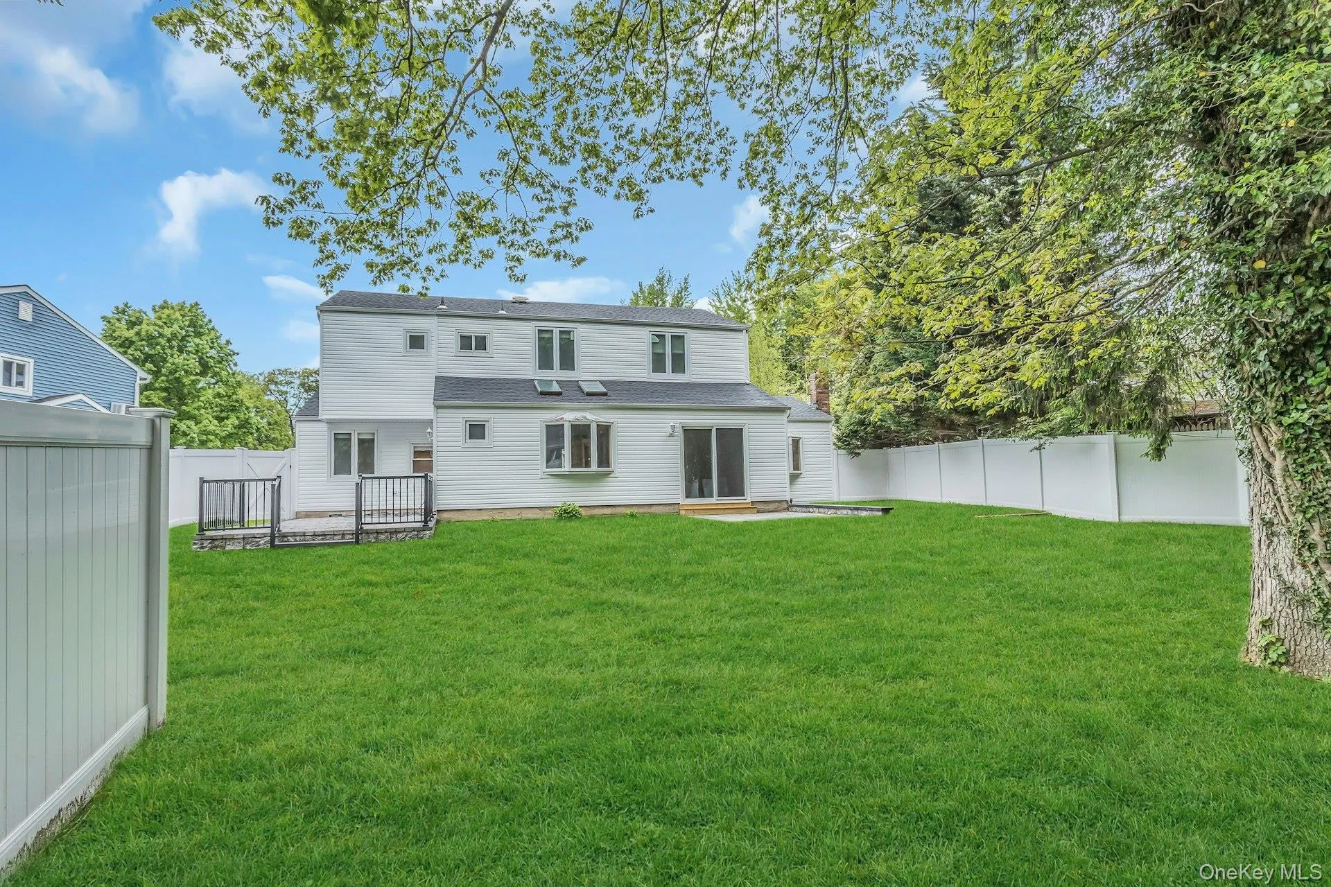 717 3rd Avenue, Huntington, NY, 5 Bedrooms Bedrooms, 11 Rooms Rooms,3 BathroomsBathrooms,Residential Lease,For Rent,3rd,0,997081 717 3rd Avenue, Huntington, NY, 5 Bedrooms Bedrooms, 11 Rooms Rooms,3 BathroomsBathrooms,Residential Lease,For Rent,3rd,0,997081