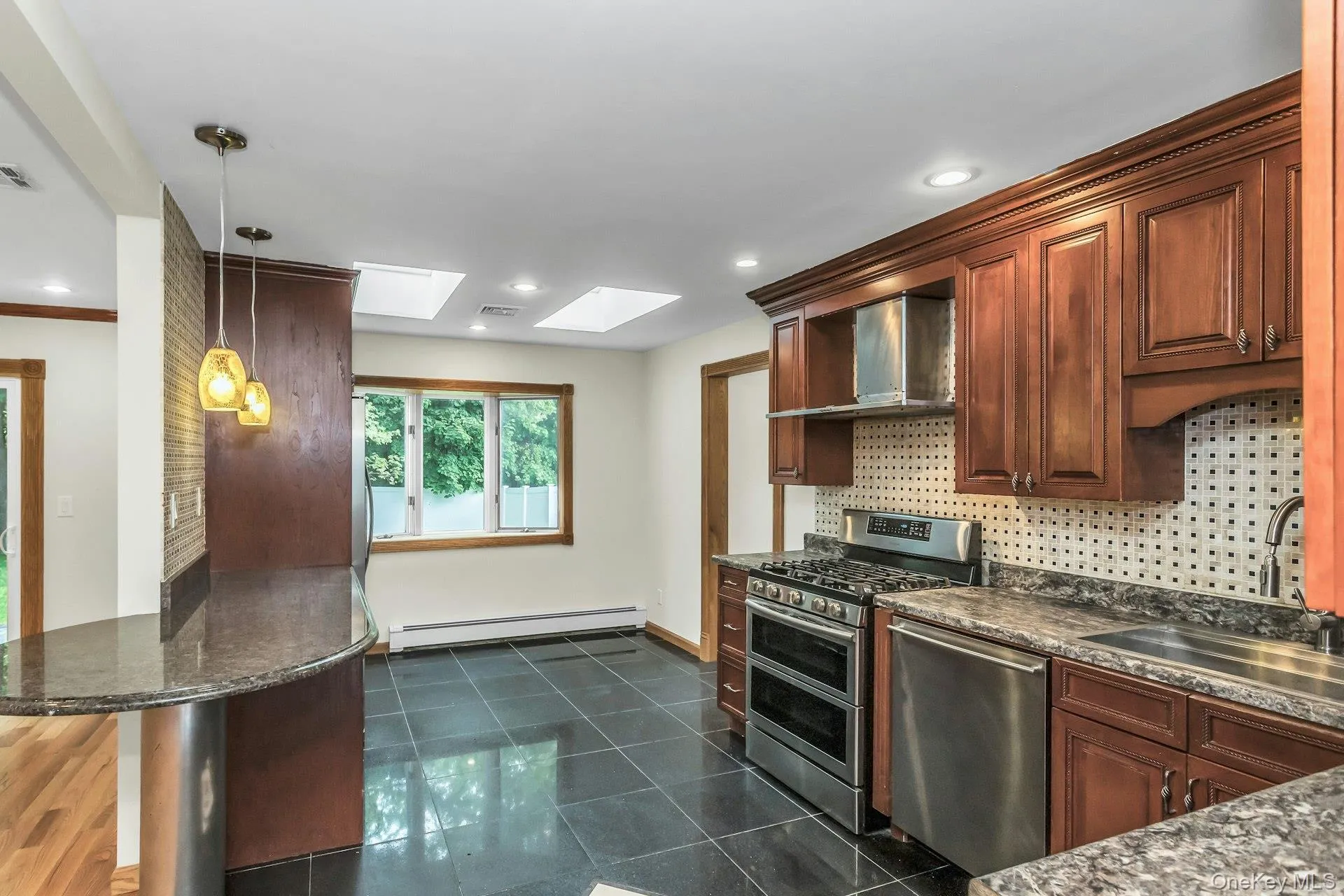 717 3rd Avenue, Huntington, NY, 5 Bedrooms Bedrooms, 11 Rooms Rooms,3 BathroomsBathrooms,Residential Lease,For Rent,3rd,0,997081 717 3rd Avenue, Huntington, NY, 5 Bedrooms Bedrooms, 11 Rooms Rooms,3 BathroomsBathrooms,Residential Lease,For Rent,3rd,0,997081