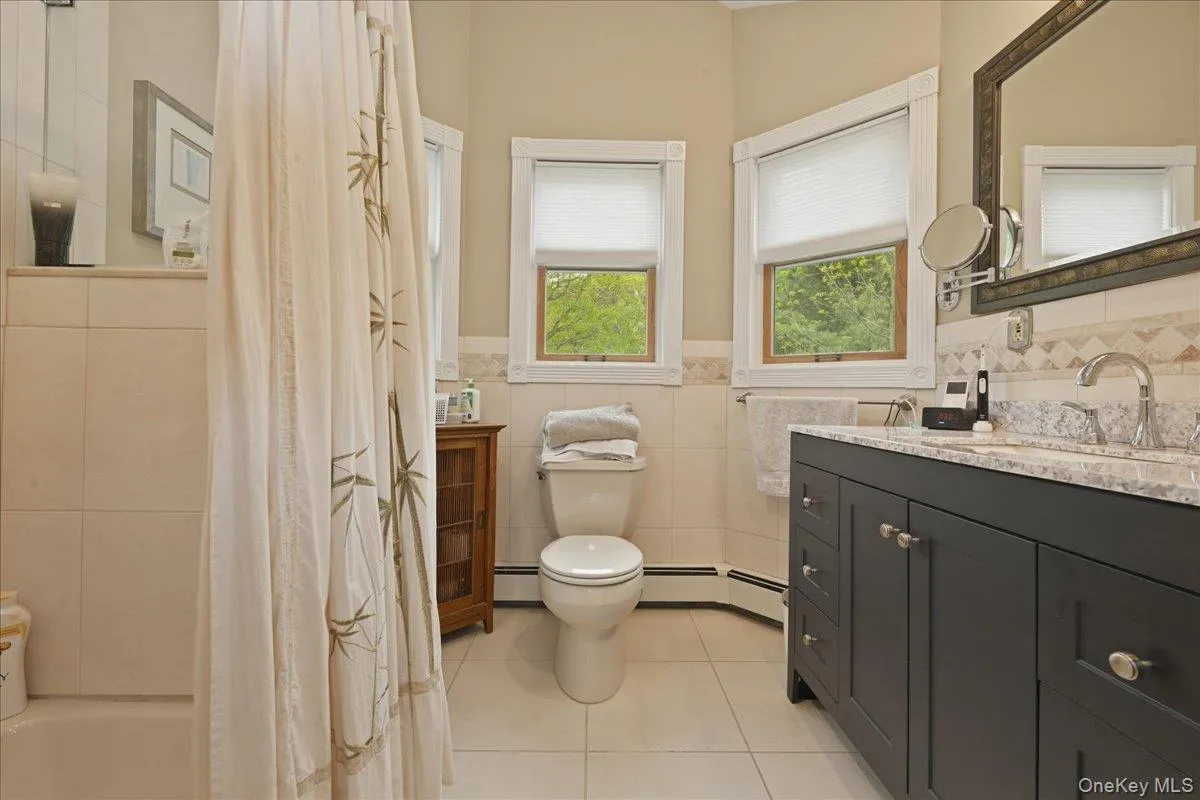 1811 Wilson Avenue, Hempstead, NY, 4 Bedrooms Bedrooms, 8 Rooms Rooms,3 BathroomsBathrooms,Residential Sale,For Rent,Wilson,0,997090 1811 Wilson Avenue, Hempstead, NY, 4 Bedrooms Bedrooms, 8 Rooms Rooms,3 BathroomsBathrooms,Residential Sale,For Rent,Wilson,0,997090