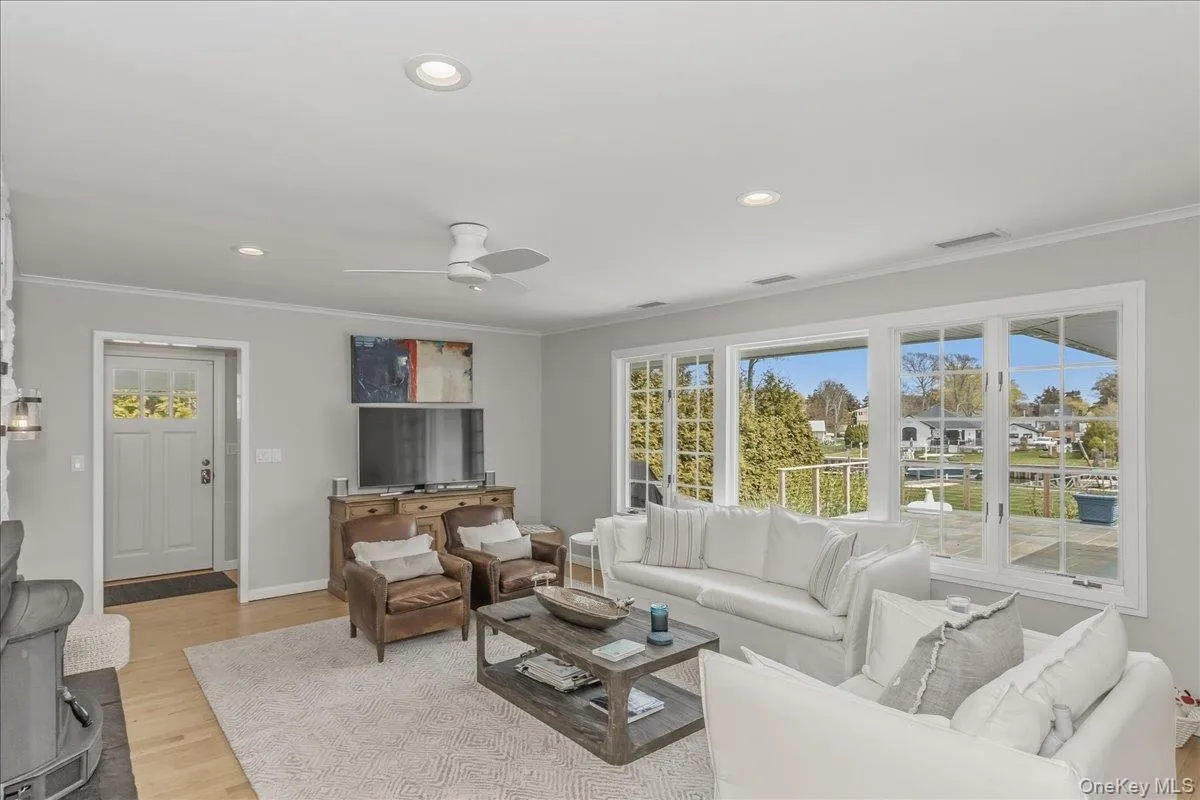 15 Gardners Lane, Southampton, NY, 3 Bedrooms Bedrooms, 7 Rooms Rooms,2 BathroomsBathrooms,Residential Lease,For Rent,Gardners,0,997106 15 Gardners Lane, Southampton, NY, 3 Bedrooms Bedrooms, 7 Rooms Rooms,2 BathroomsBathrooms,Residential Lease,For Rent,Gardners,0,997106