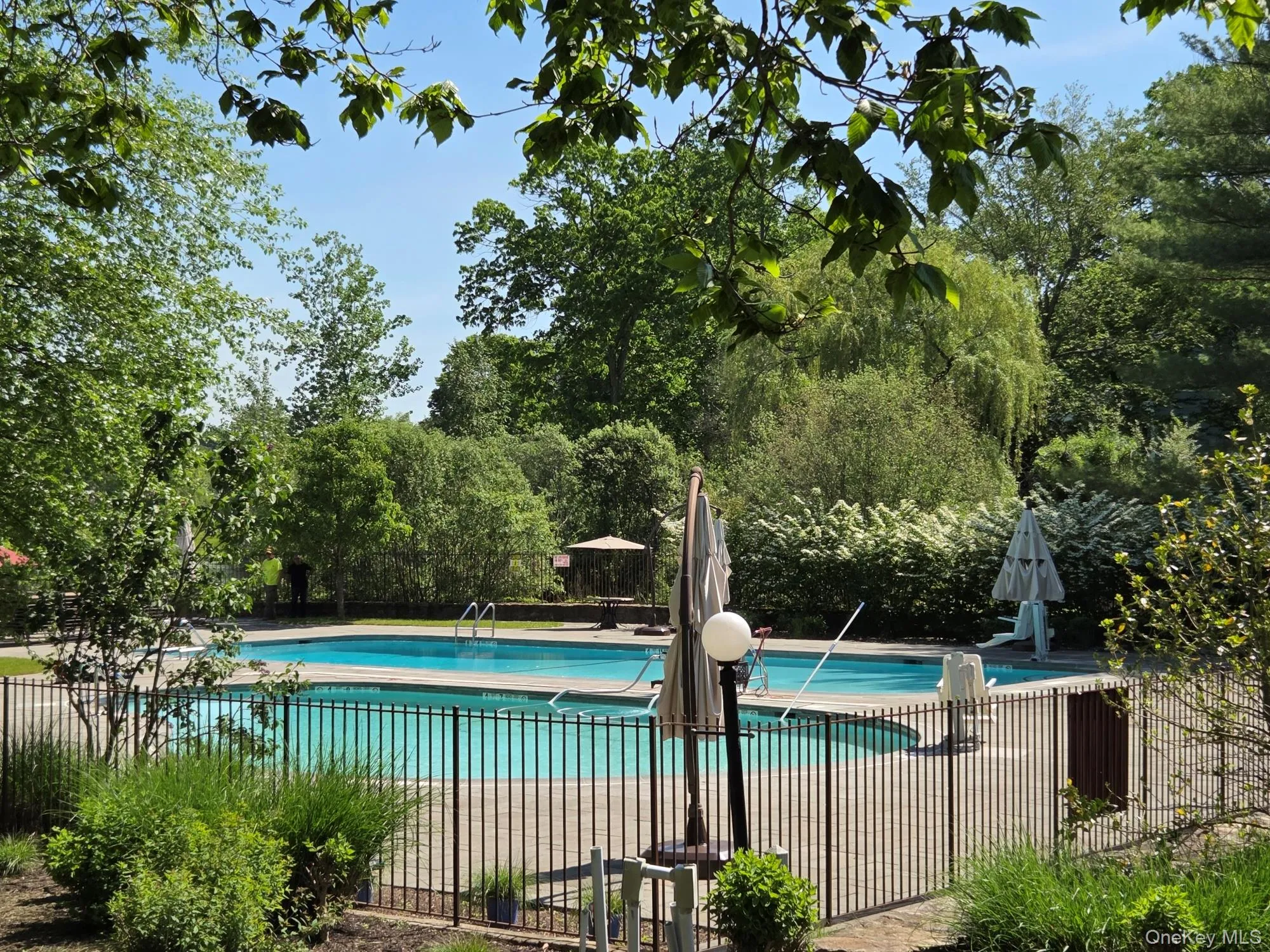 3 Outdoor swimming pools 3 Outdoor swimming pools