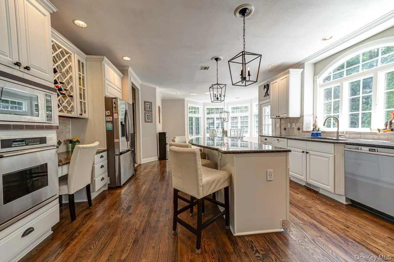 9 Fox Meadow Lane, Smithtown, NY, 4 Bedrooms Bedrooms, 10 Rooms Rooms,4 BathroomsBathrooms,Residential,For Rent,Fox Meadow,0,KEY997110 9 Fox Meadow Lane, Smithtown, NY, 4 Bedrooms Bedrooms, 10 Rooms Rooms,4 BathroomsBathrooms,Residential,For Rent,Fox Meadow,0,KEY997110