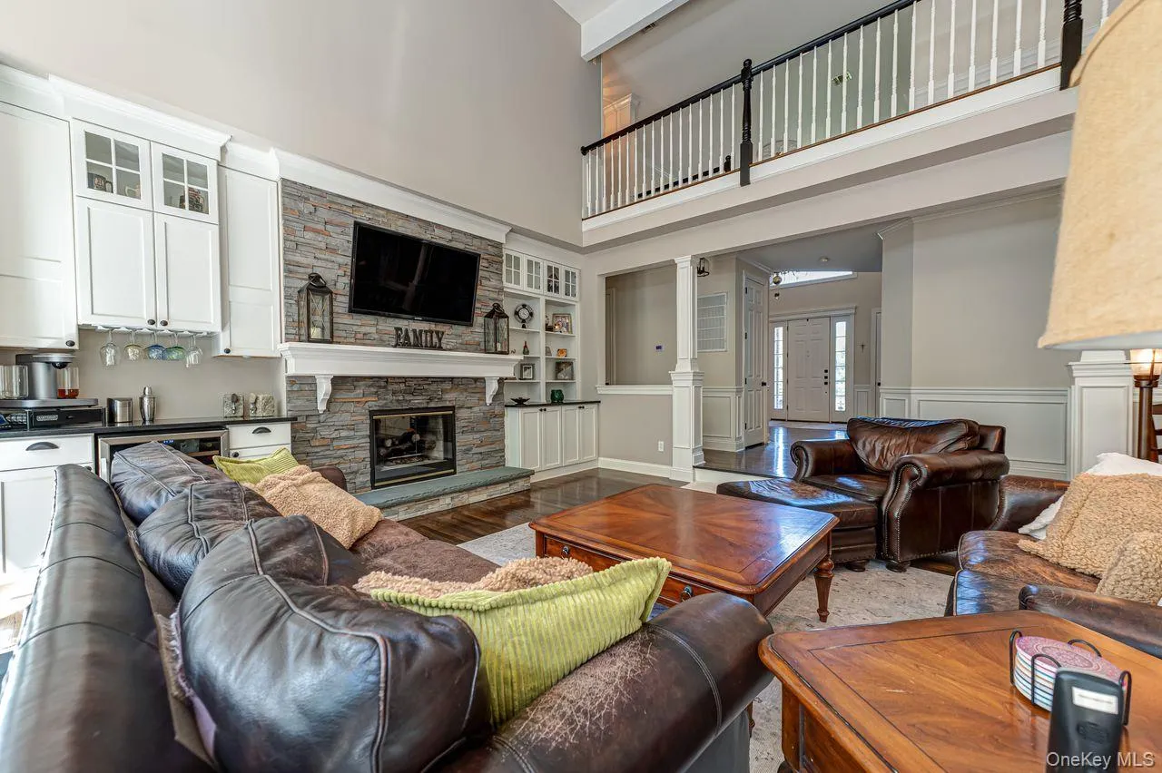 Two story high with Propane fireplace Two story high with Propane fireplace