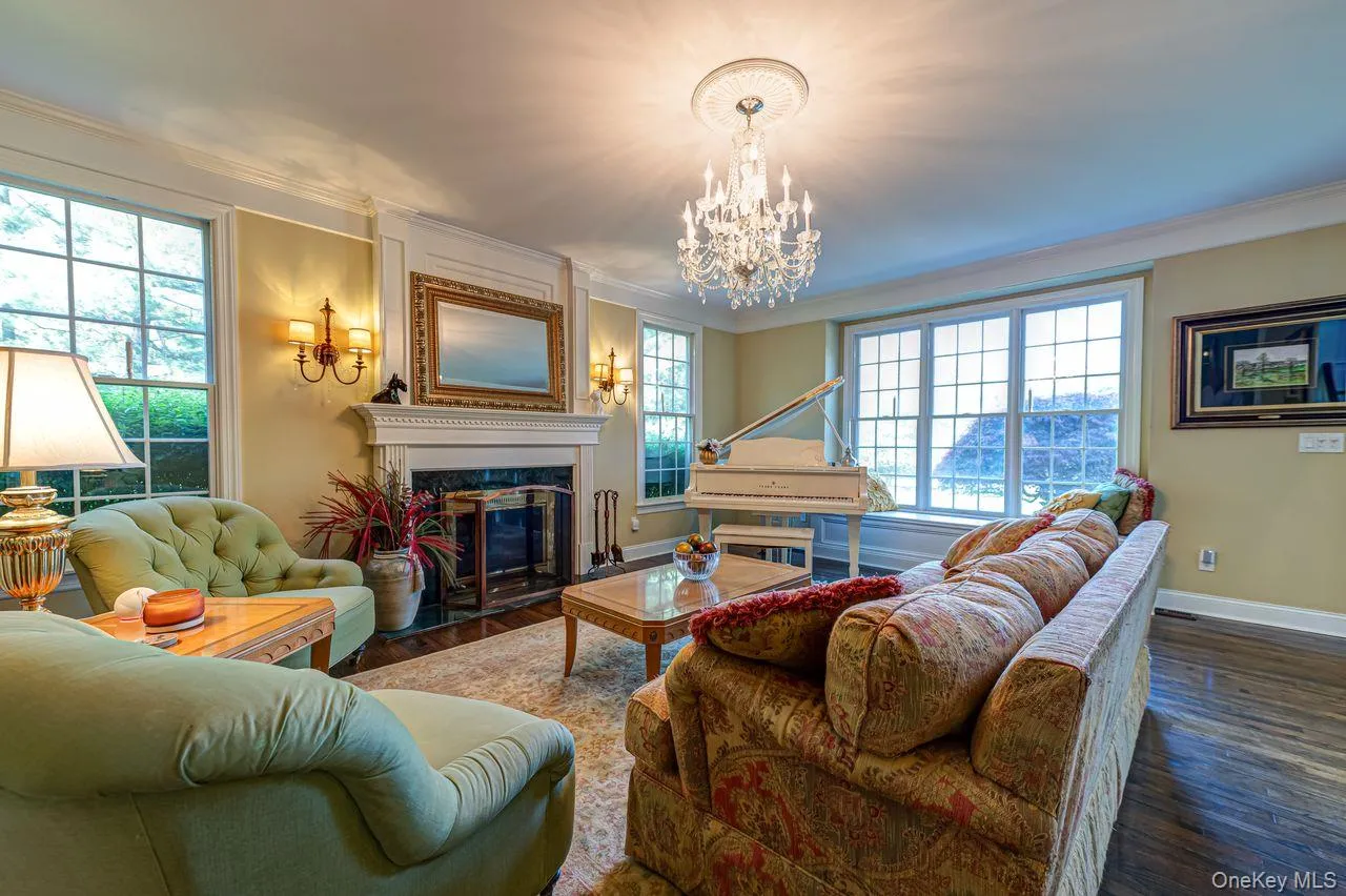 9 Fox Meadow Lane, Smithtown, NY, 4 Bedrooms Bedrooms, 10 Rooms Rooms,4 BathroomsBathrooms,Residential,For Rent,Fox Meadow,0,KEY997110 9 Fox Meadow Lane, Smithtown, NY, 4 Bedrooms Bedrooms, 10 Rooms Rooms,4 BathroomsBathrooms,Residential,For Rent,Fox Meadow,0,KEY997110
