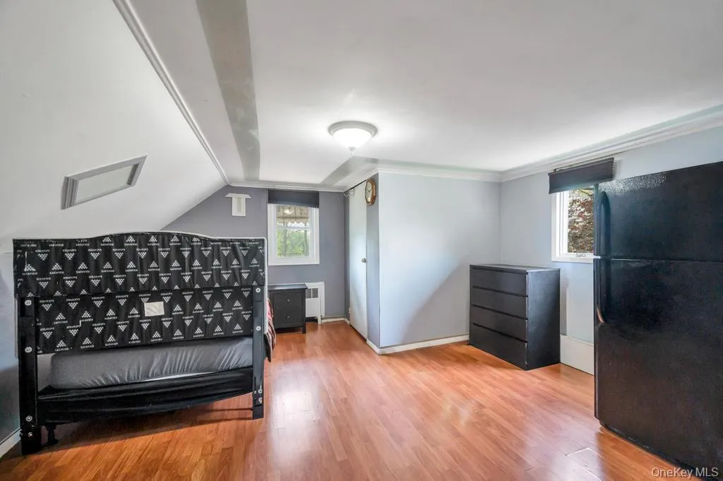 1050 Stewart Avenue, Oyster Bay, NY, 4 Bedrooms Bedrooms, 6 Rooms Rooms,2 BathroomsBathrooms,Residential,For Rent,Stewart,0,997115 1050 Stewart Avenue, Oyster Bay, NY, 4 Bedrooms Bedrooms, 6 Rooms Rooms,2 BathroomsBathrooms,Residential,For Rent,Stewart,0,997115